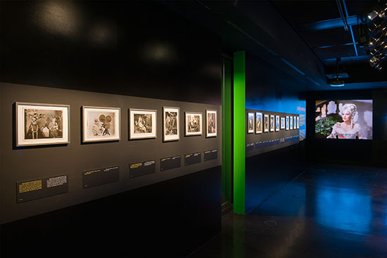 [Vue de la salle principale exposition Tournages. Paris-Berlin - Photographie Stéphane Dabrowski]
