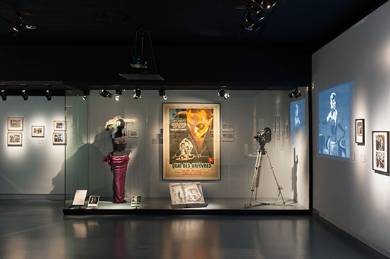 [Espace consacré au film Quai des orfèvres (1947) dans l'exposition Le Mystère Clouzot (Galerie des Donateurs)]