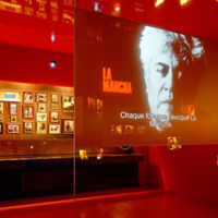 [Salle Almodovar et la Mancha de l'exposition Almodovar]