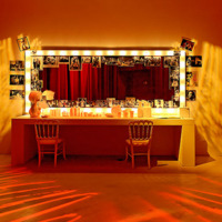 [Espace miroir de l'exposition Almodovar (Paris) - Photographie Stéphane Dabrowski]
