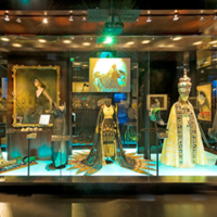 [Vitrine consacrée à l'Atlantide exposition Passion Cinéma recto - Photographie Stéphane Dabrowski]