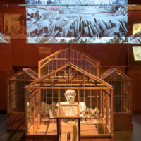 [Gros plan sur la maquette du studio de Montreuil exposition Méliès, magicien du cinéma - Photographie Stéphane Dabrowski]
