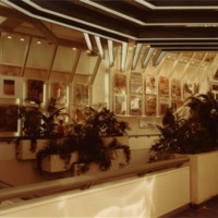 Vue de l'exposition « Affiches françaises et étrangères du cinéma muet » (Cannes, 1983)