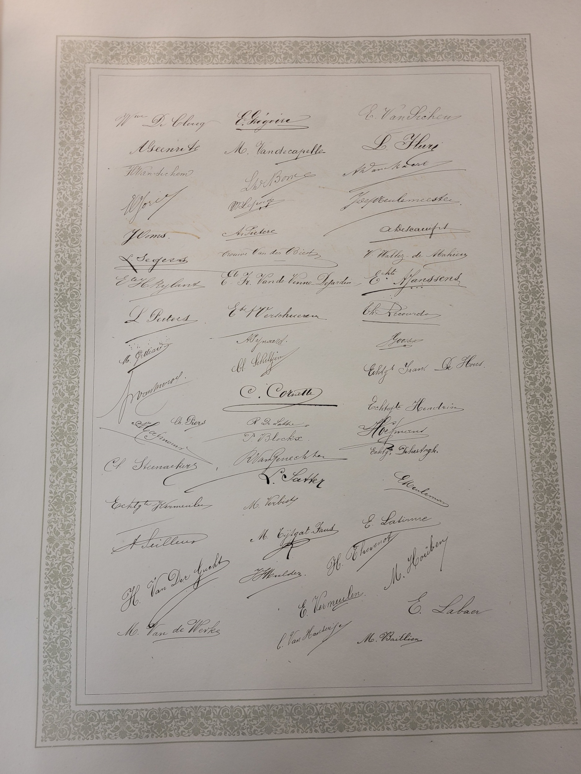 Signatures du Personnel enseignant et des étudiants - 9 Signatures du Personnel enseignant et des étudiants - 9