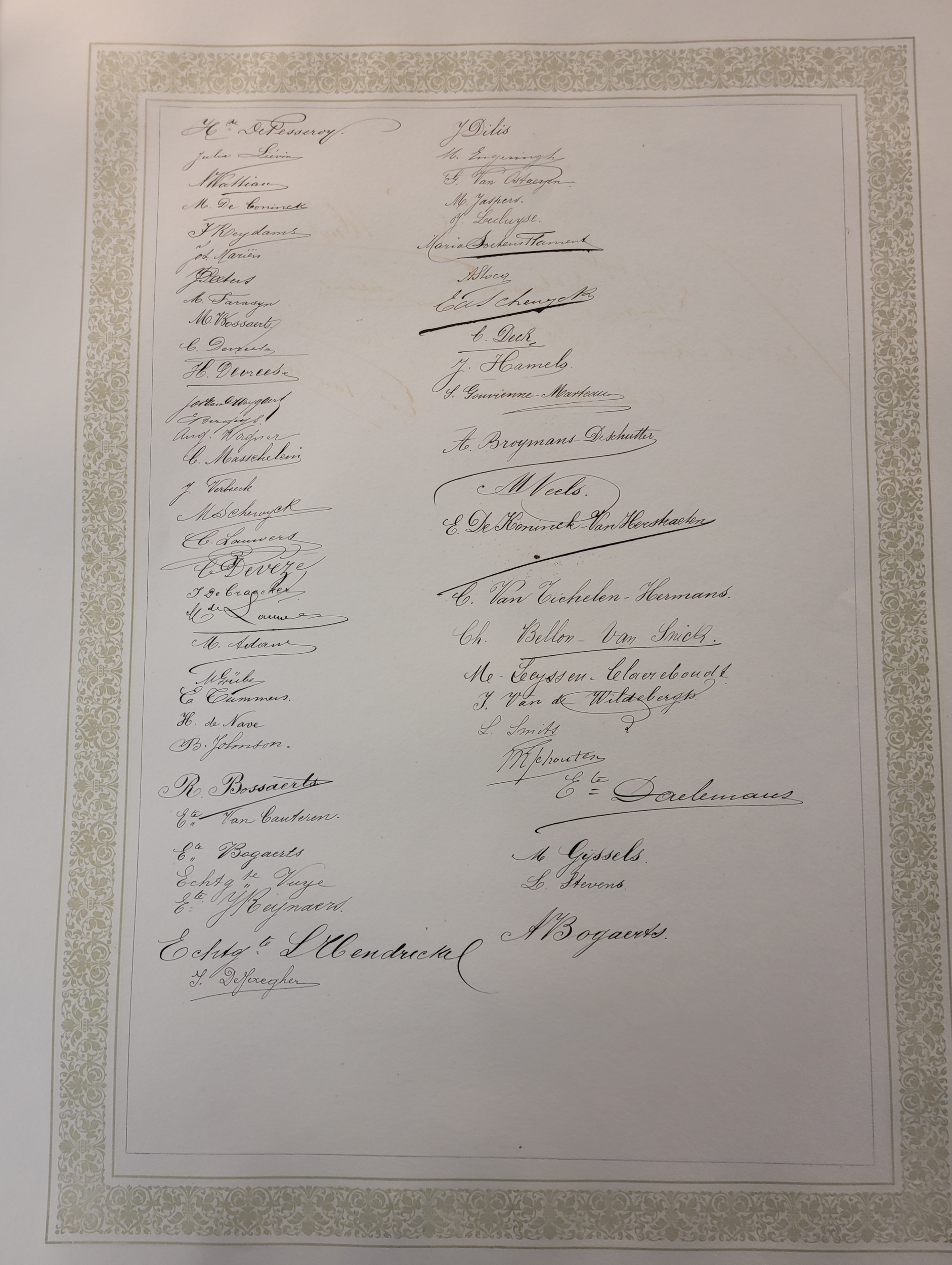 Signatures du Personnel enseignant et des étudiants - 11 Signatures du Personnel enseignant et des étudiants - 11