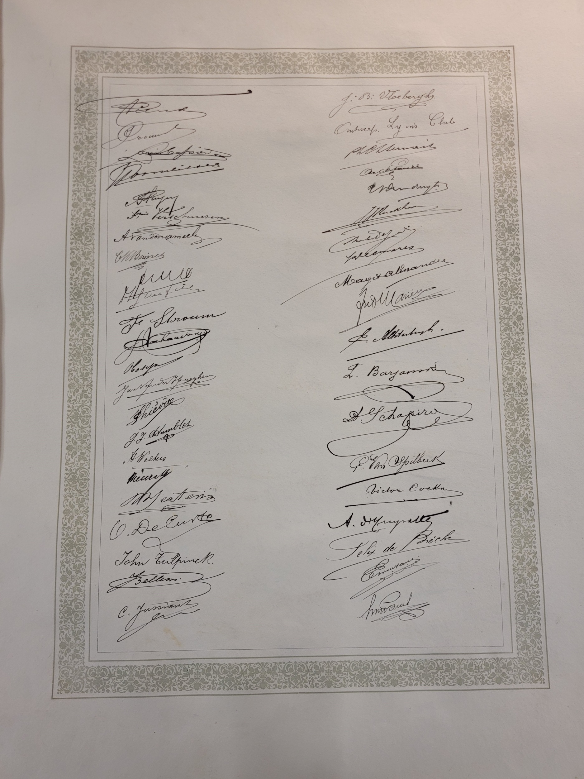 Signatures diverses - 15 Signatures diverses - 15