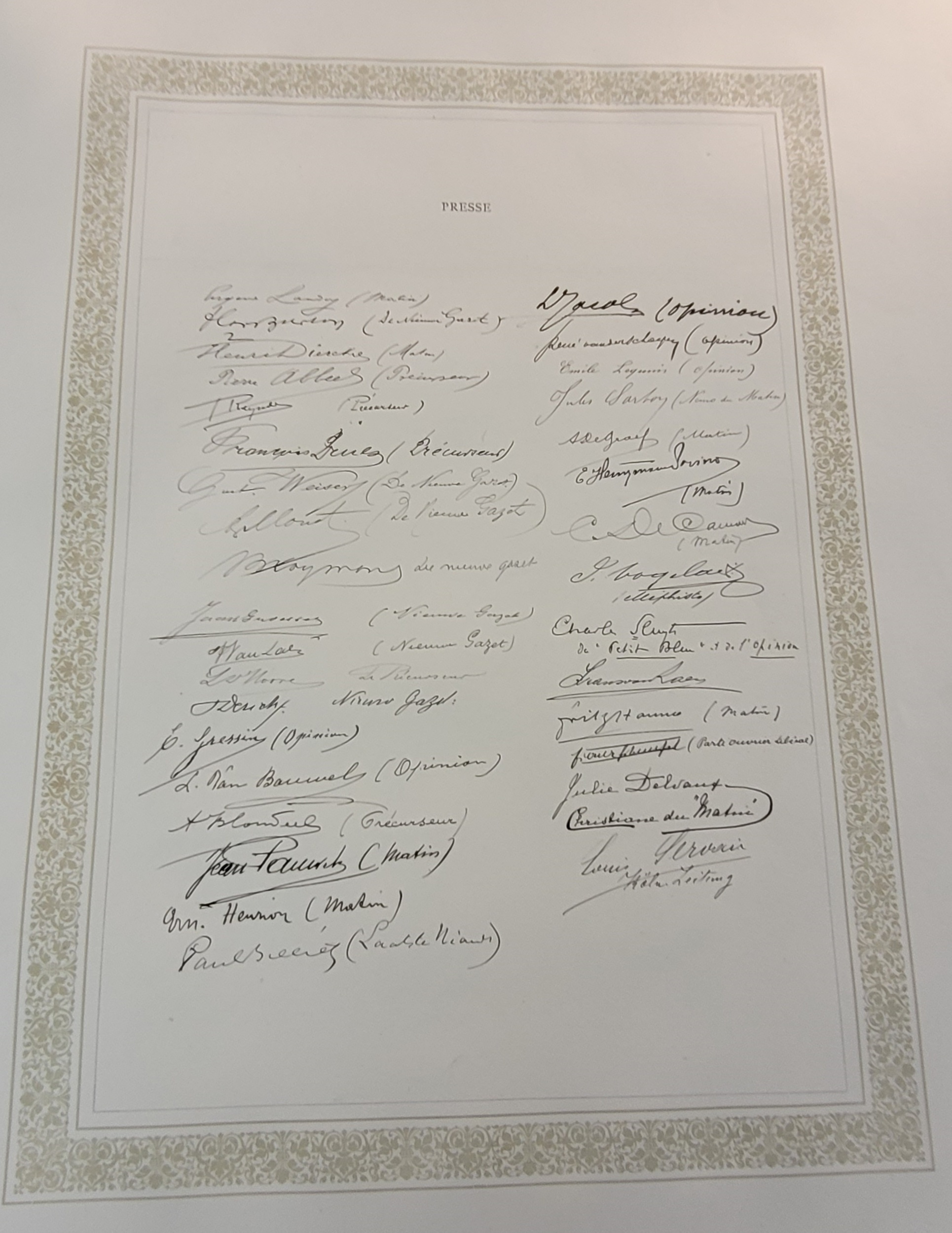 Signatures des membres de la presse - 1 Signatures des membres de la presse - 1