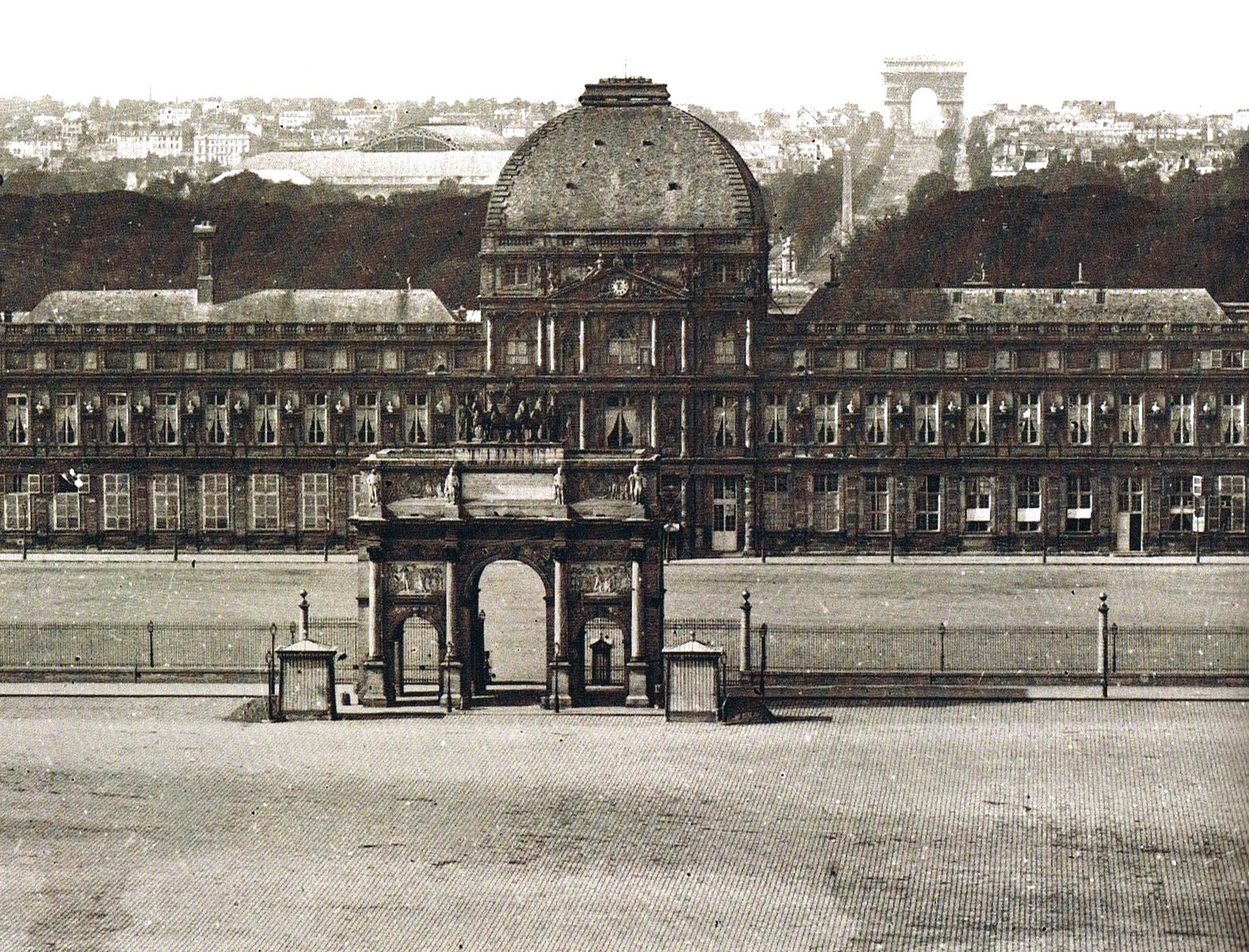 http://129.199.63.110/Omeka/upload/2014-01-22_15-33_es_palaistuileries.jpg