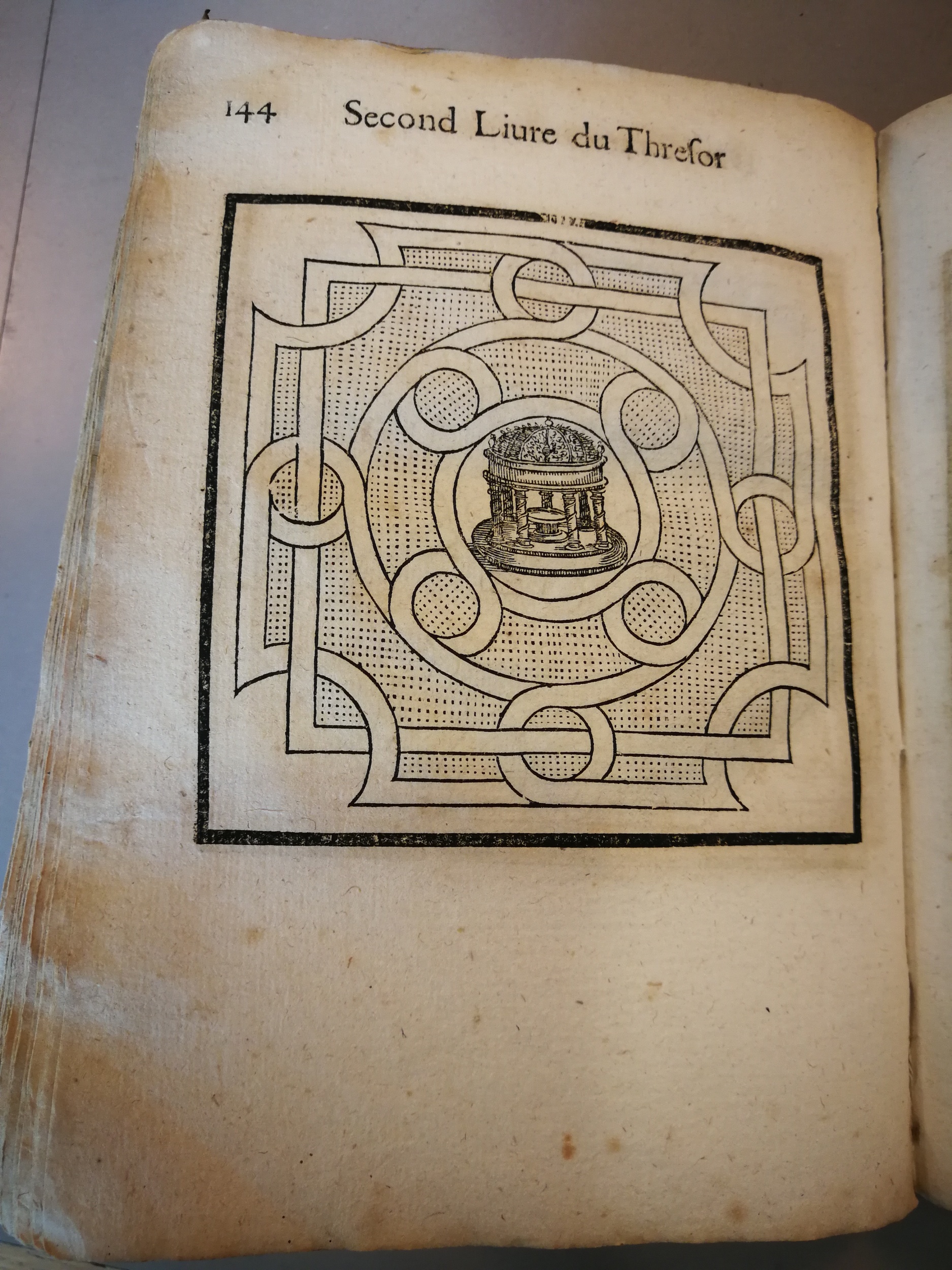 1629 - Étienne Gamonet - Trésor des parterres de l’univers - BM Marseille