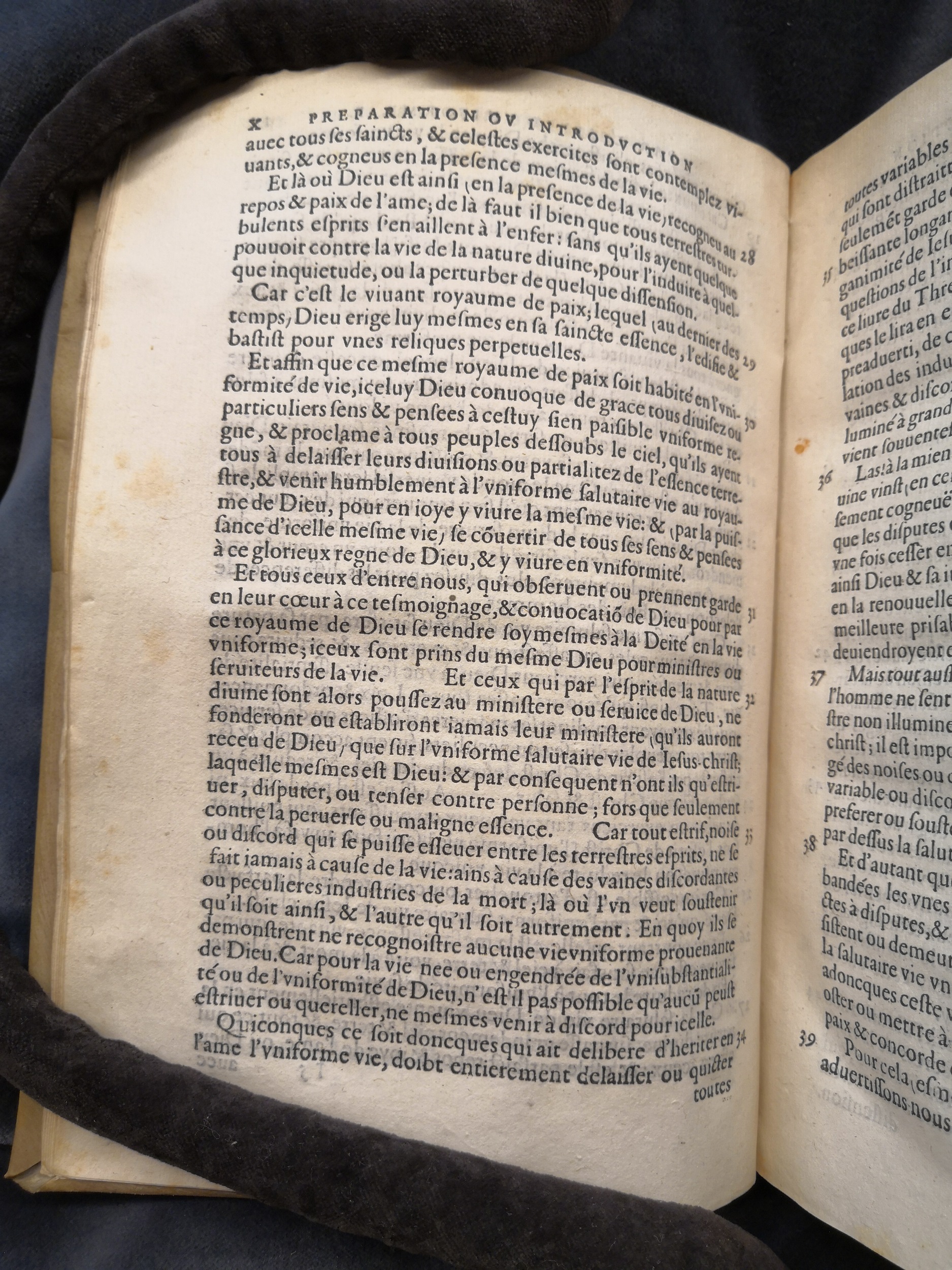 1581c. - Christophe Plantin - Le Livre des témoignages du Trésor caché au champ (Livres 2, 4, 6 et 7) - Anvers Musée Plantin Moretus 1581c. - Christophe Plantin - Le Livre des témoignages du Trésor caché au champ (Livres 2, 4, 6 et 7) - Anvers Musée Plantin Moretus