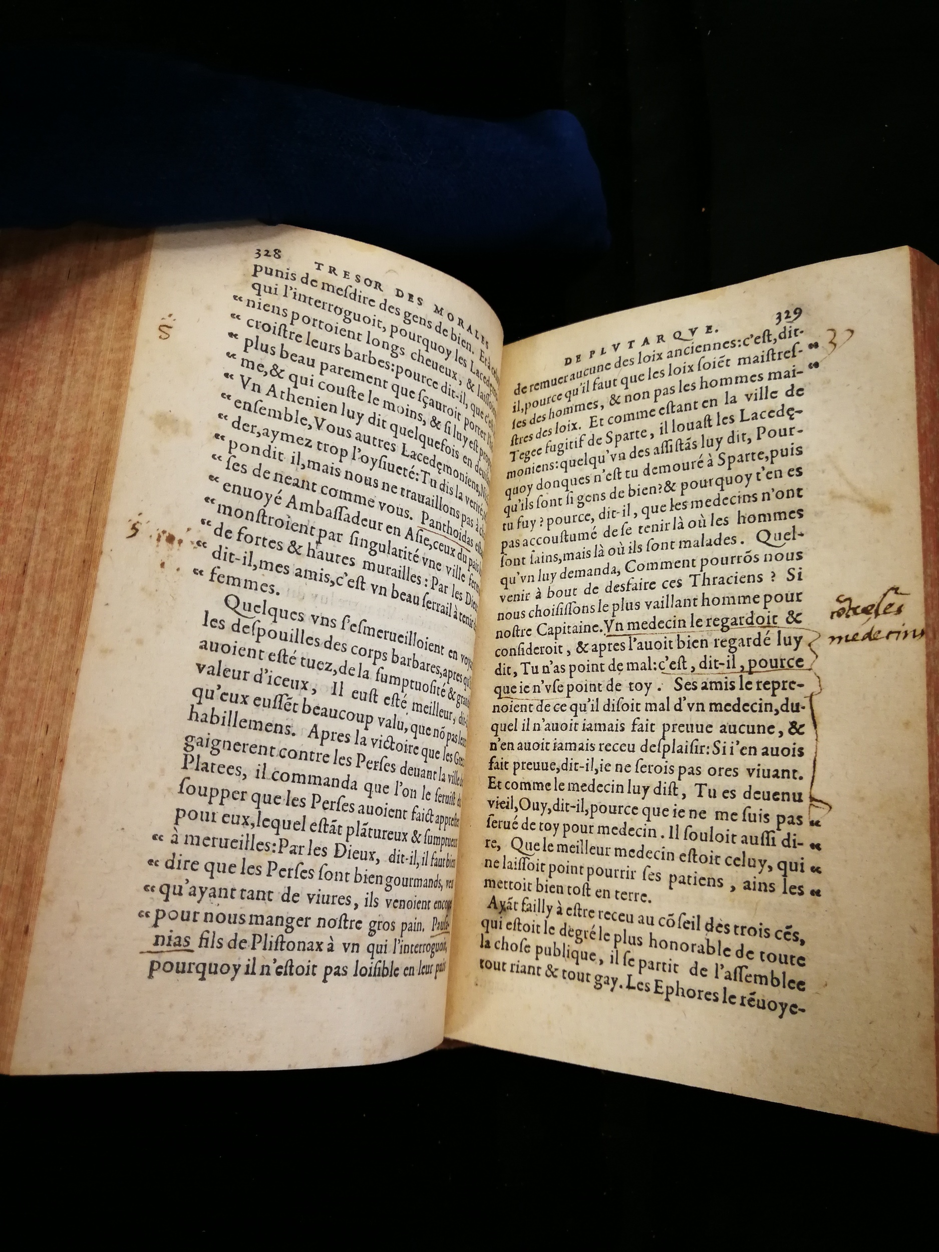 1577 - Jean Poupy - Trésor des morales de Plutarque - Les Méjanes, Aix-en-Provence 1577 - Jean Poupy - Trésor des morales de Plutarque - Les Méjanes, Aix-en-Provence