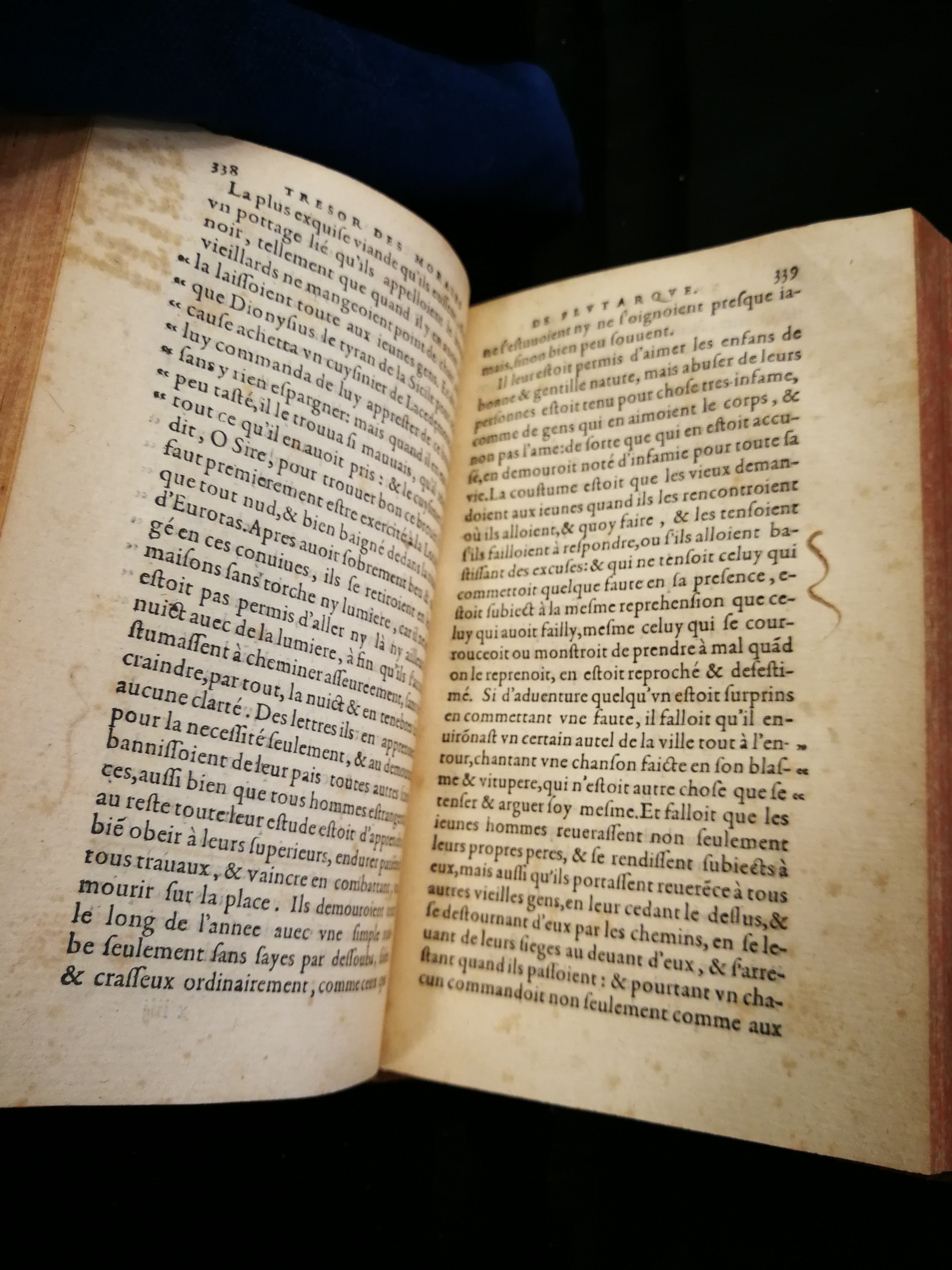 1577 - Jean Poupy - Trésor des morales de Plutarque - Les Méjanes, Aix-en-Provence 1577 - Jean Poupy - Trésor des morales de Plutarque - Les Méjanes, Aix-en-Provence