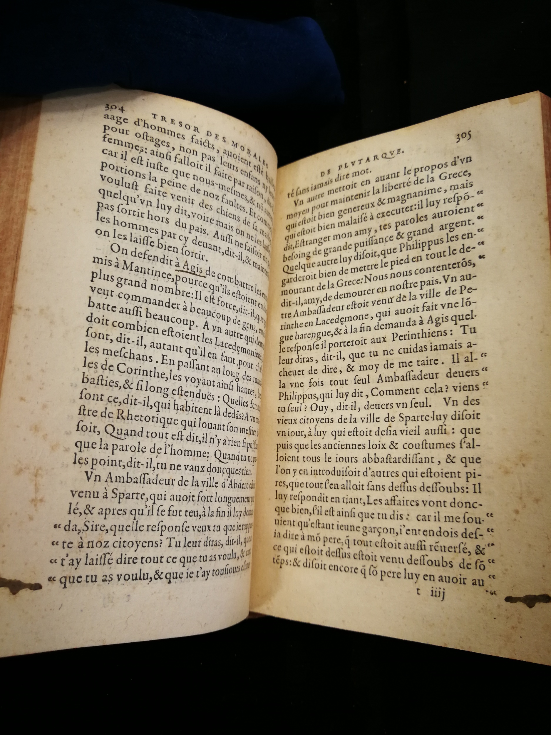 1577 - Jean Poupy - Trésor des morales de Plutarque - Les Méjanes, Aix-en-Provence
