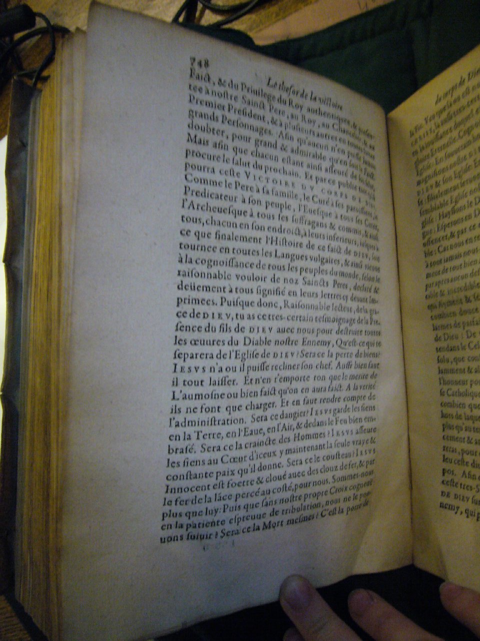 1578 - Nicolas Chesneau - Trésor et entière histoire de la triomphante victoire du corps de Dieu sur l’esprit malin - BnF Arsenal