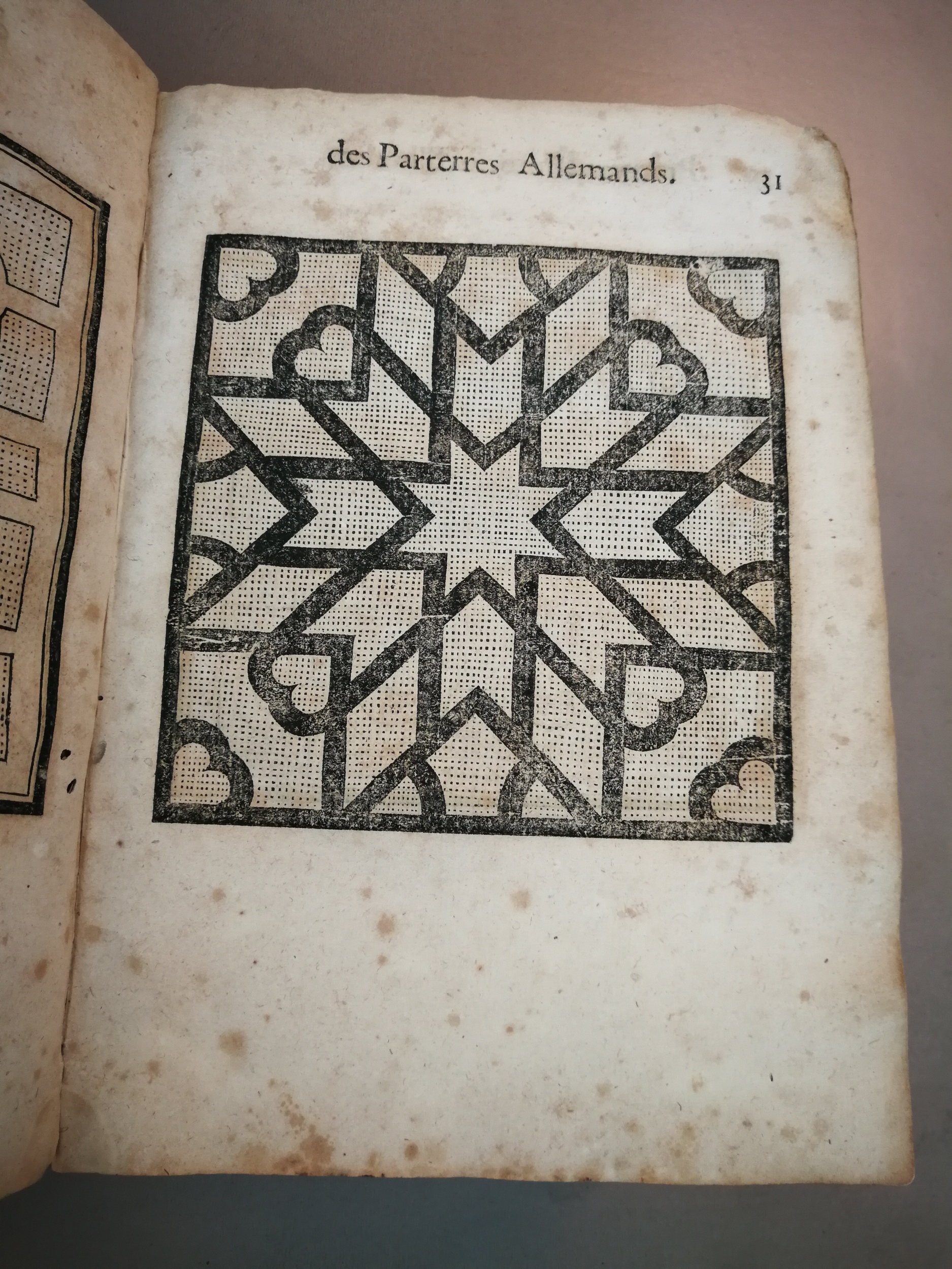 1629 - Étienne Gamonet - Trésor des parterres de l’univers - BM Marseille