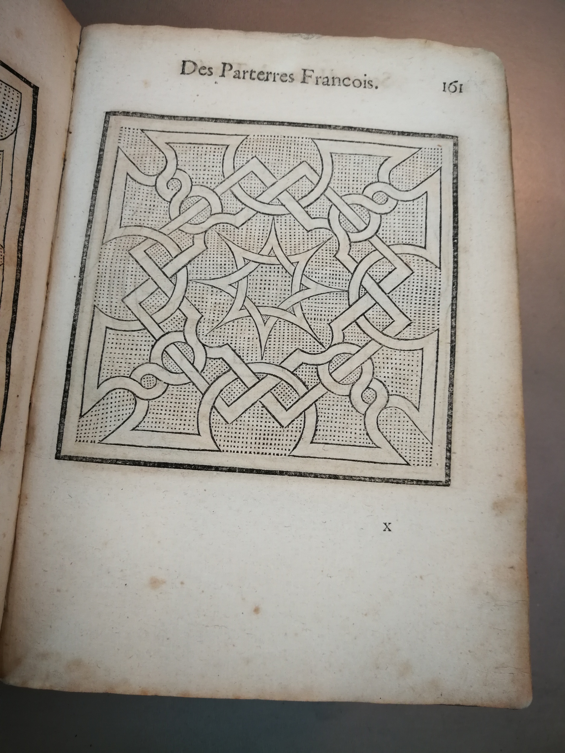 1629 - Étienne Gamonet - Trésor des parterres de l’univers - BM Marseille