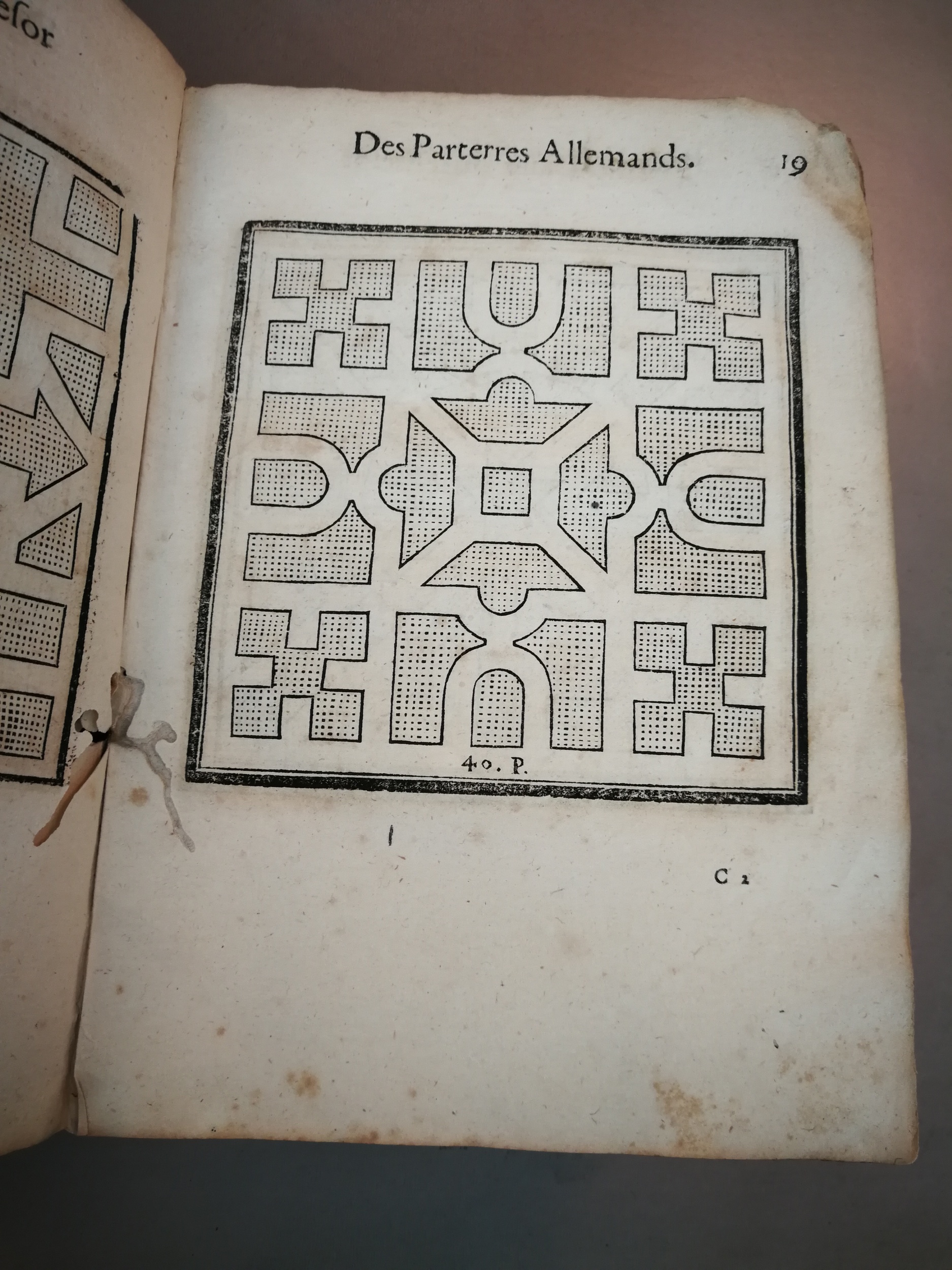 1629 - Étienne Gamonet - Trésor des parterres de l’univers - BM Marseille