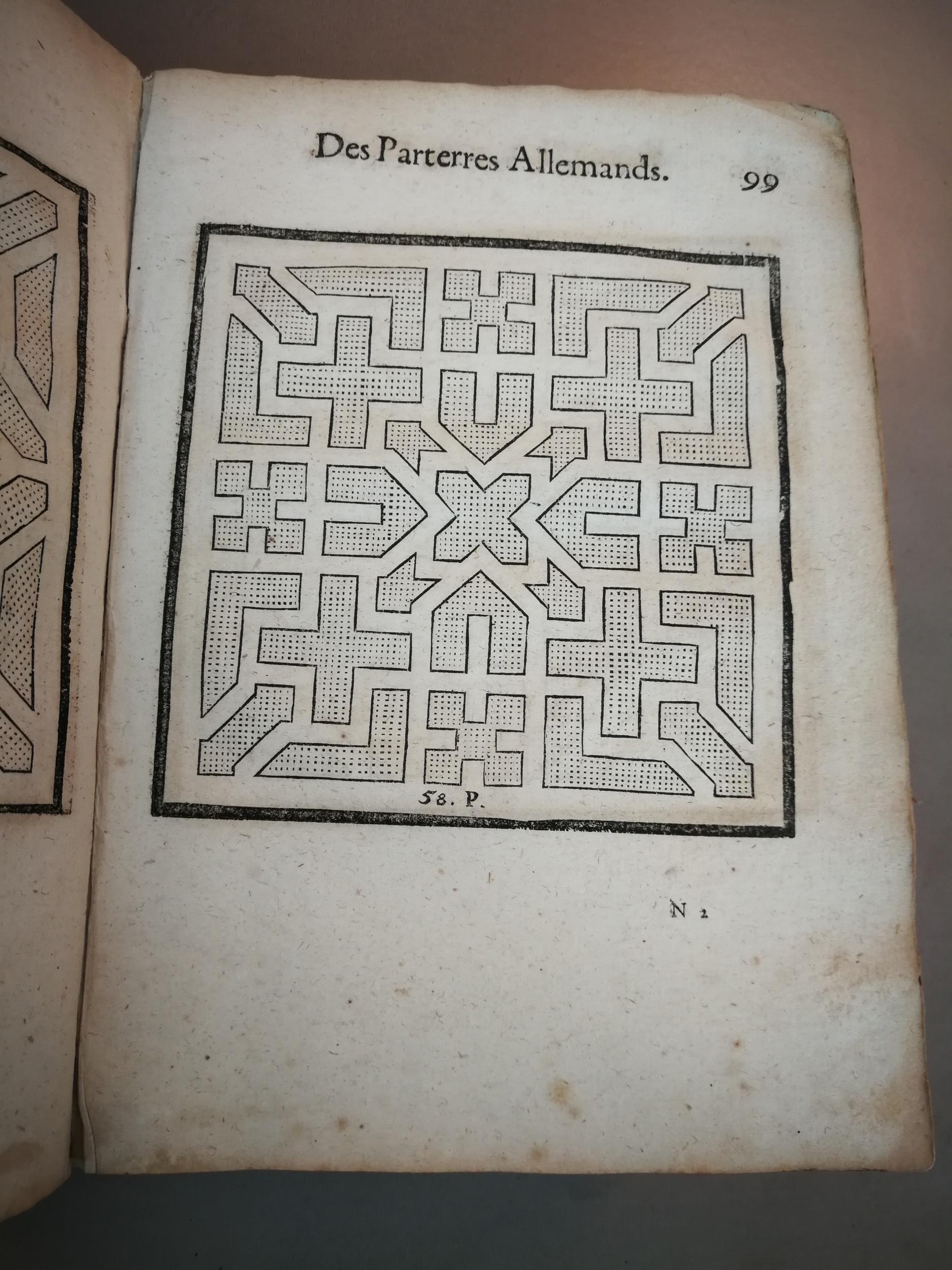 1629 - Étienne Gamonet - Trésor des parterres de l’univers - BM Marseille