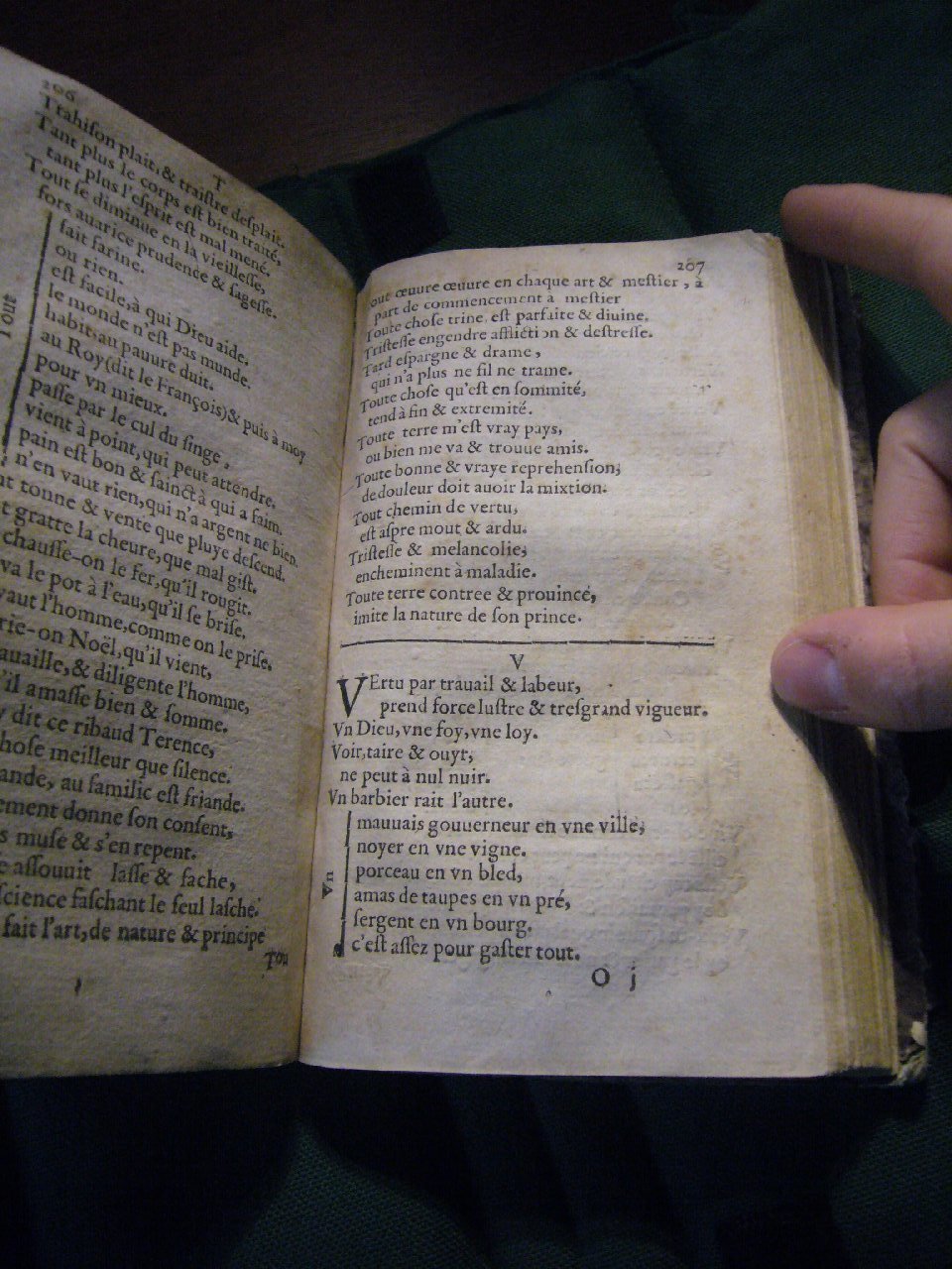 1617 - François Lefebvre - Trésor de sentences dorées et argentées - BnF Tolbiac