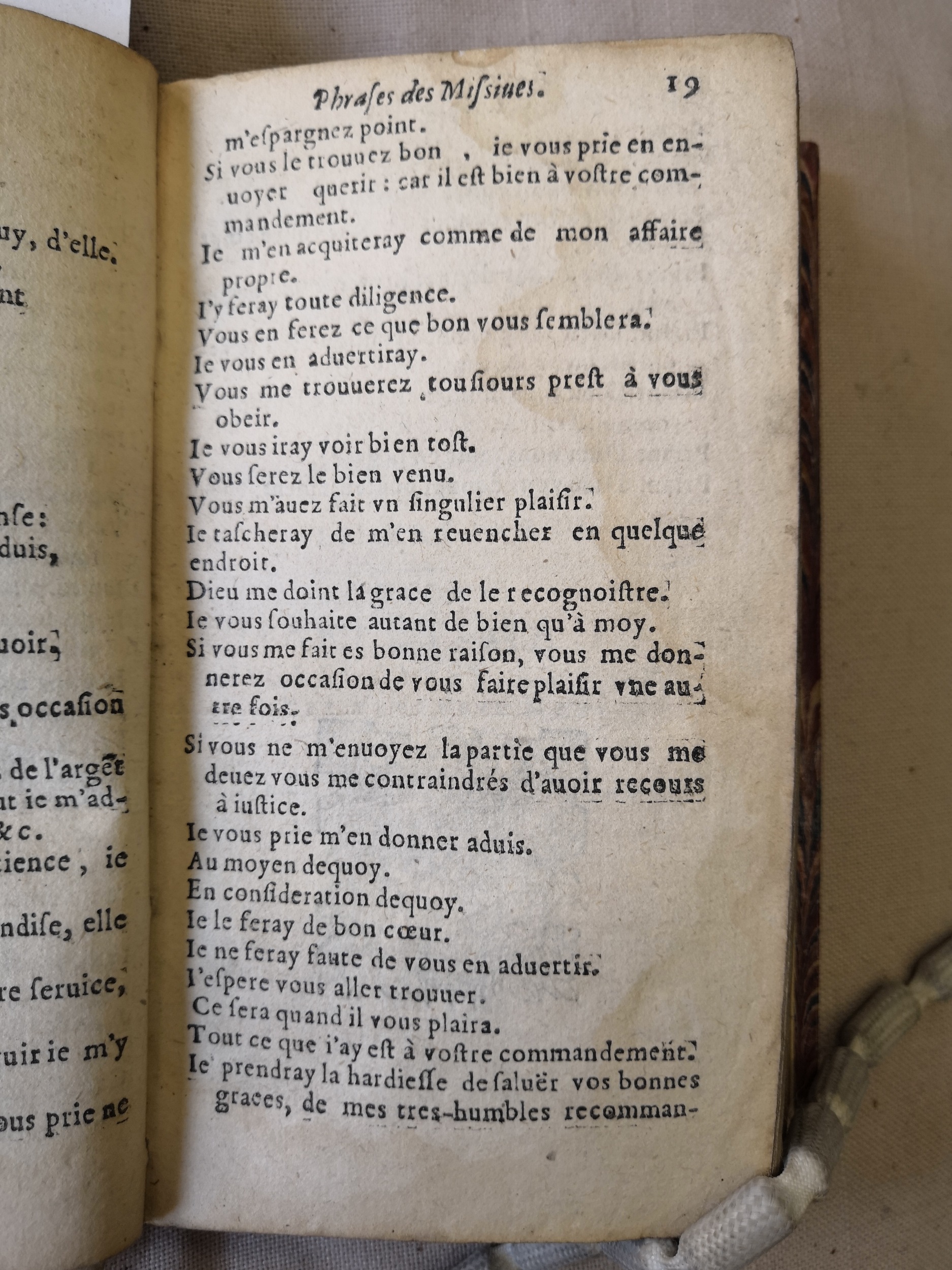 1615 - David Geoffroy - Secrétaire des secrétaires ou le Trésor de la plume française - KBR Bruxelles 1615 - David Geoffroy - Secrétaire des secrétaires ou le Trésor de la plume française - KBR Bruxelles