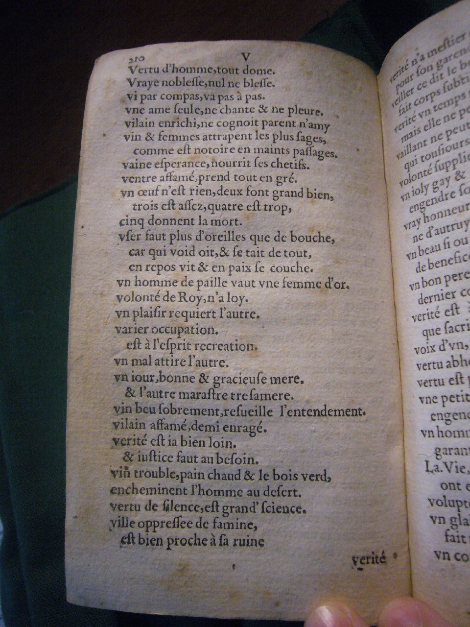 1617 - François Lefebvre - Trésor de sentences dorées et argentées - BnF Tolbiac