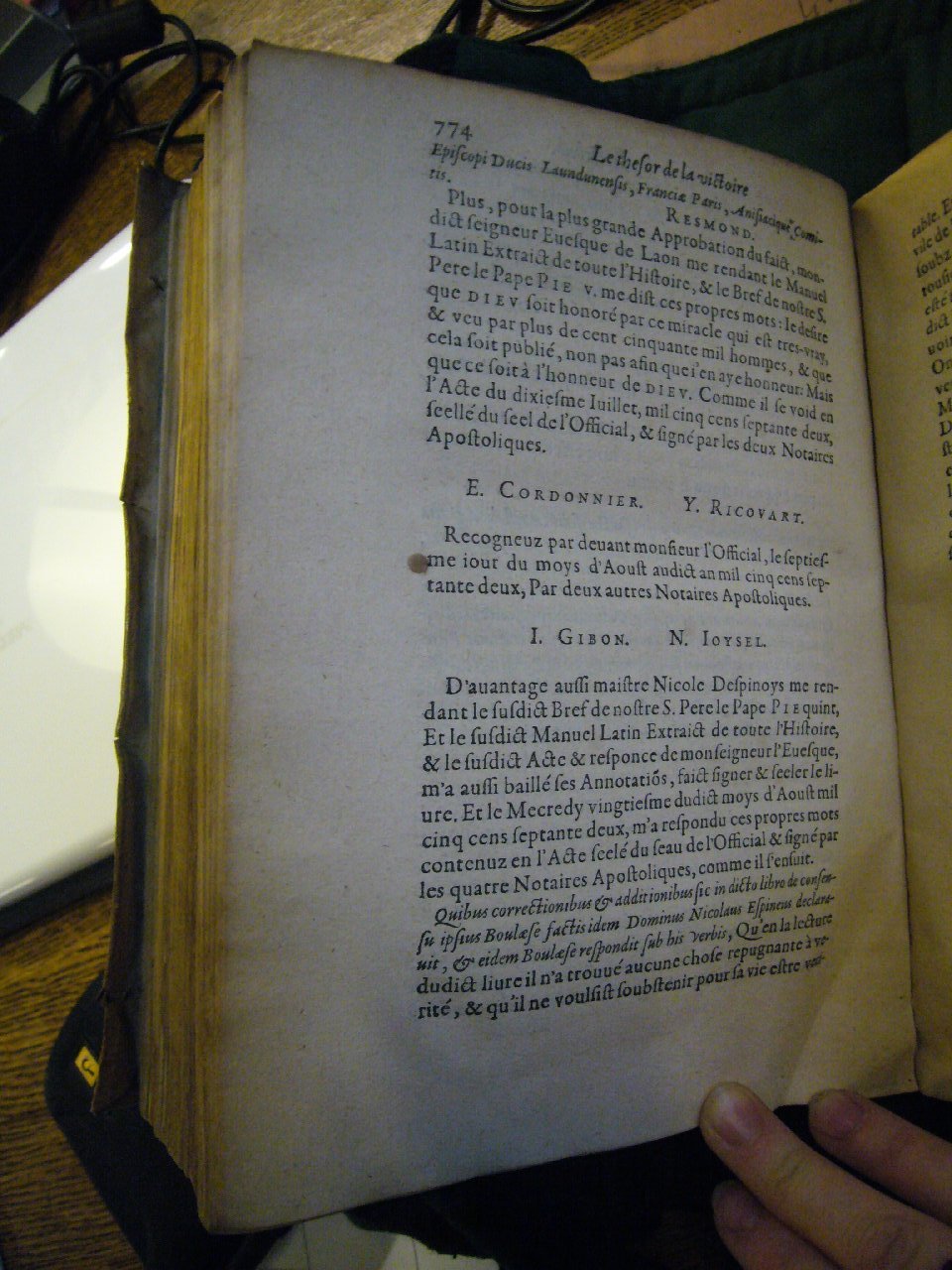 1578 - Nicolas Chesneau - Trésor et entière histoire de la triomphante victoire du corps de Dieu sur l’esprit malin - BnF Arsenal