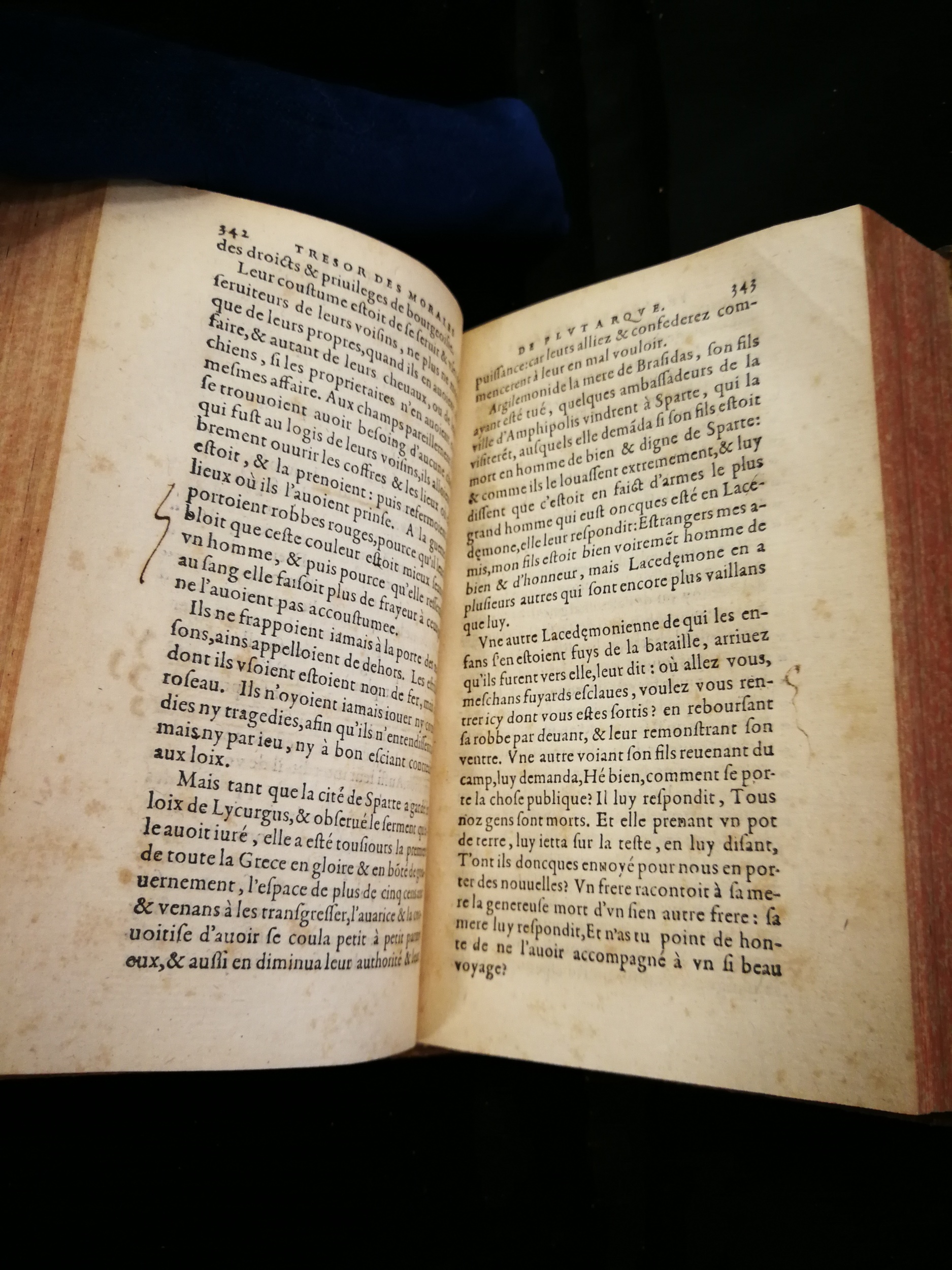 1577 - Jean Poupy - Trésor des morales de Plutarque - Les Méjanes, Aix-en-Provence