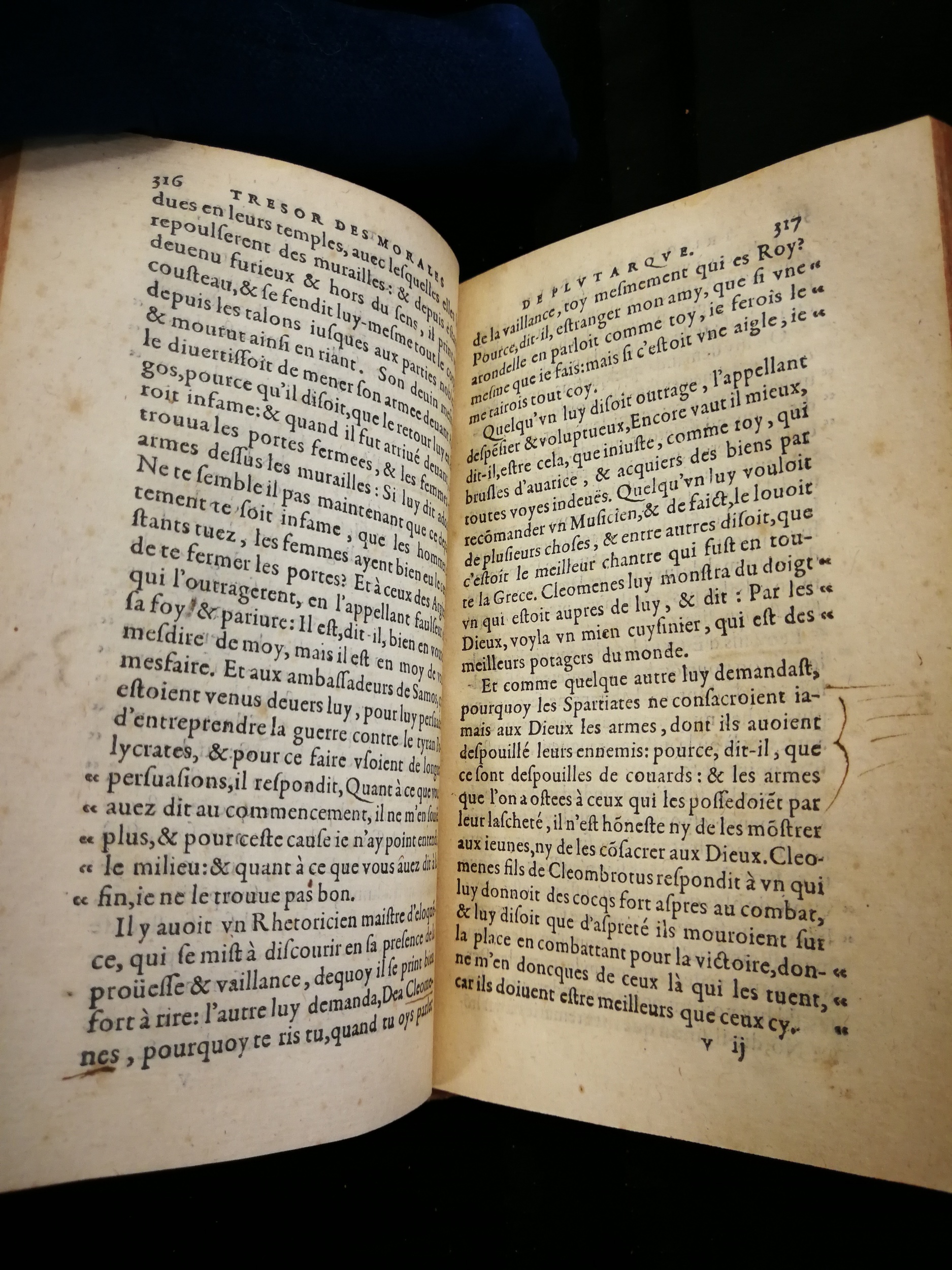 1577 - Jean Poupy - Trésor des morales de Plutarque - Les Méjanes, Aix-en-Provence 1577 - Jean Poupy - Trésor des morales de Plutarque - Les Méjanes, Aix-en-Provence