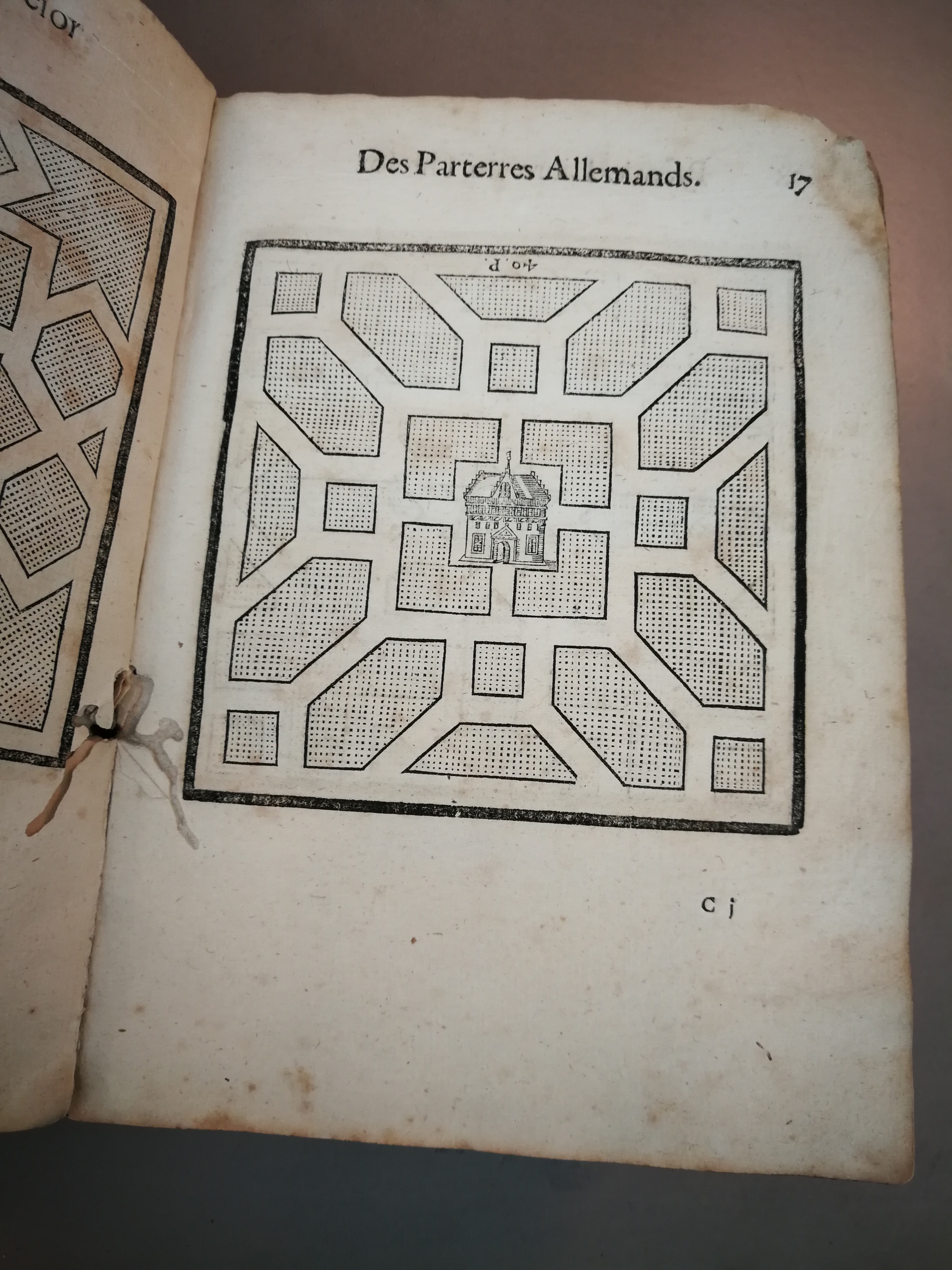 1629 - Étienne Gamonet - Trésor des parterres de l’univers - BM Marseille