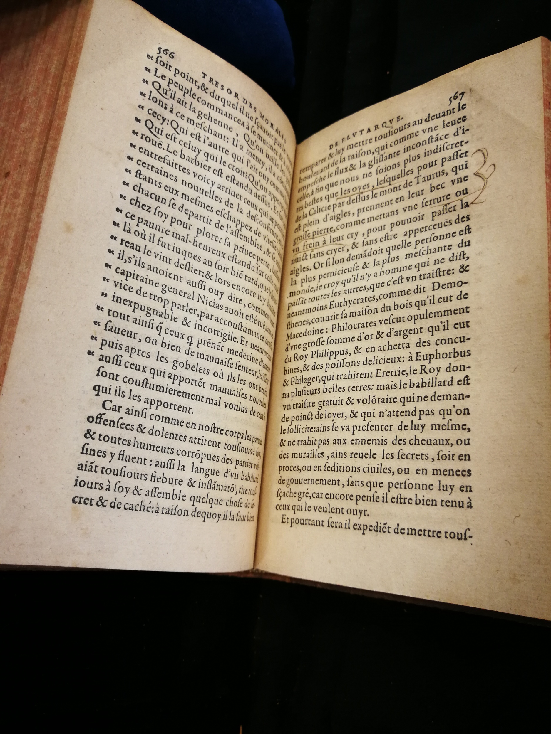 1577 - Jean Poupy - Trésor des morales de Plutarque - Les Méjanes, Aix-en-Provence