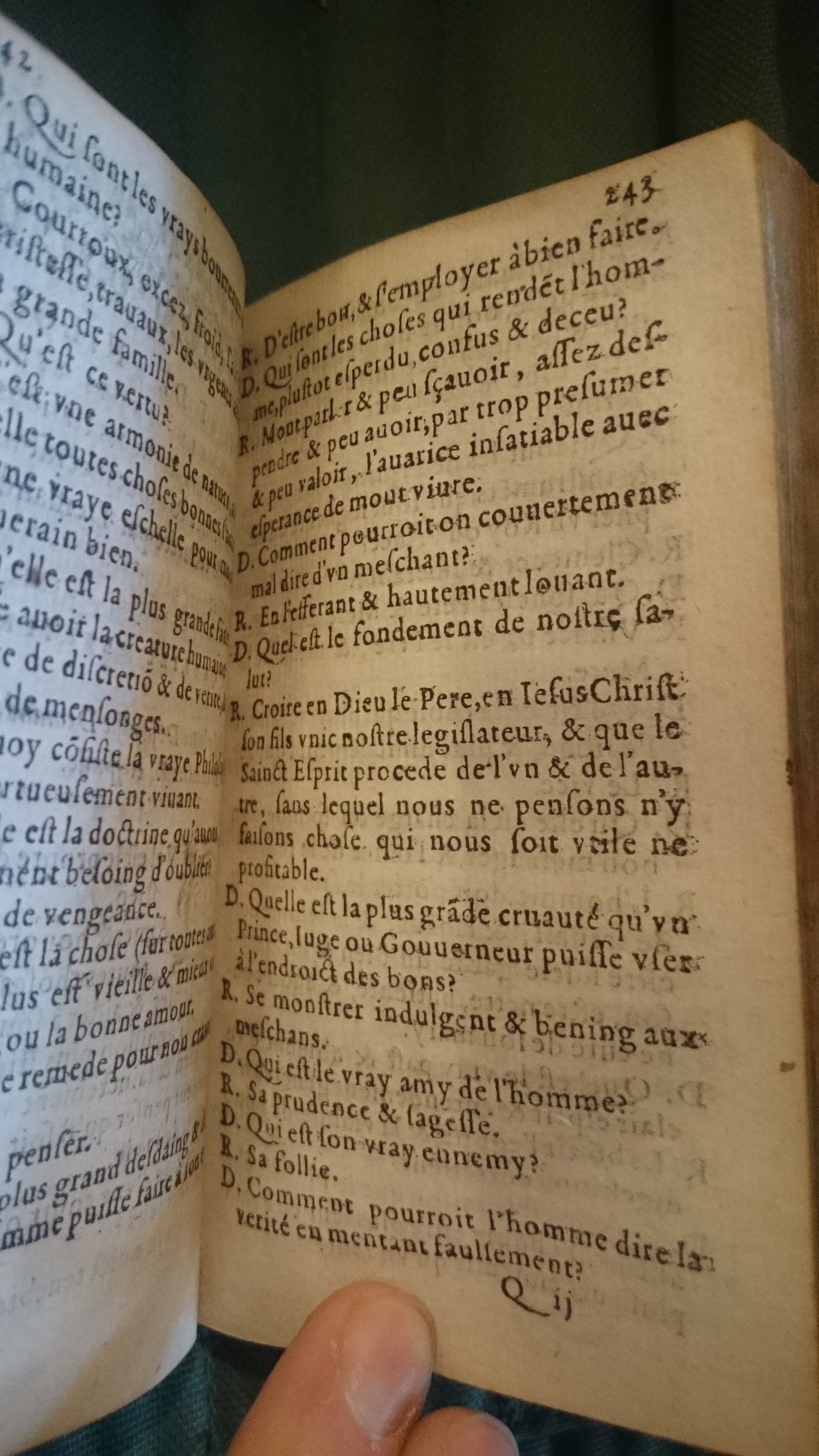 1582 - Nicolas Bonfons - Trésor des sentences dorées - BnF Arsenal 1582 - Nicolas Bonfons - Trésor des sentences dorées - BnF Arsenal