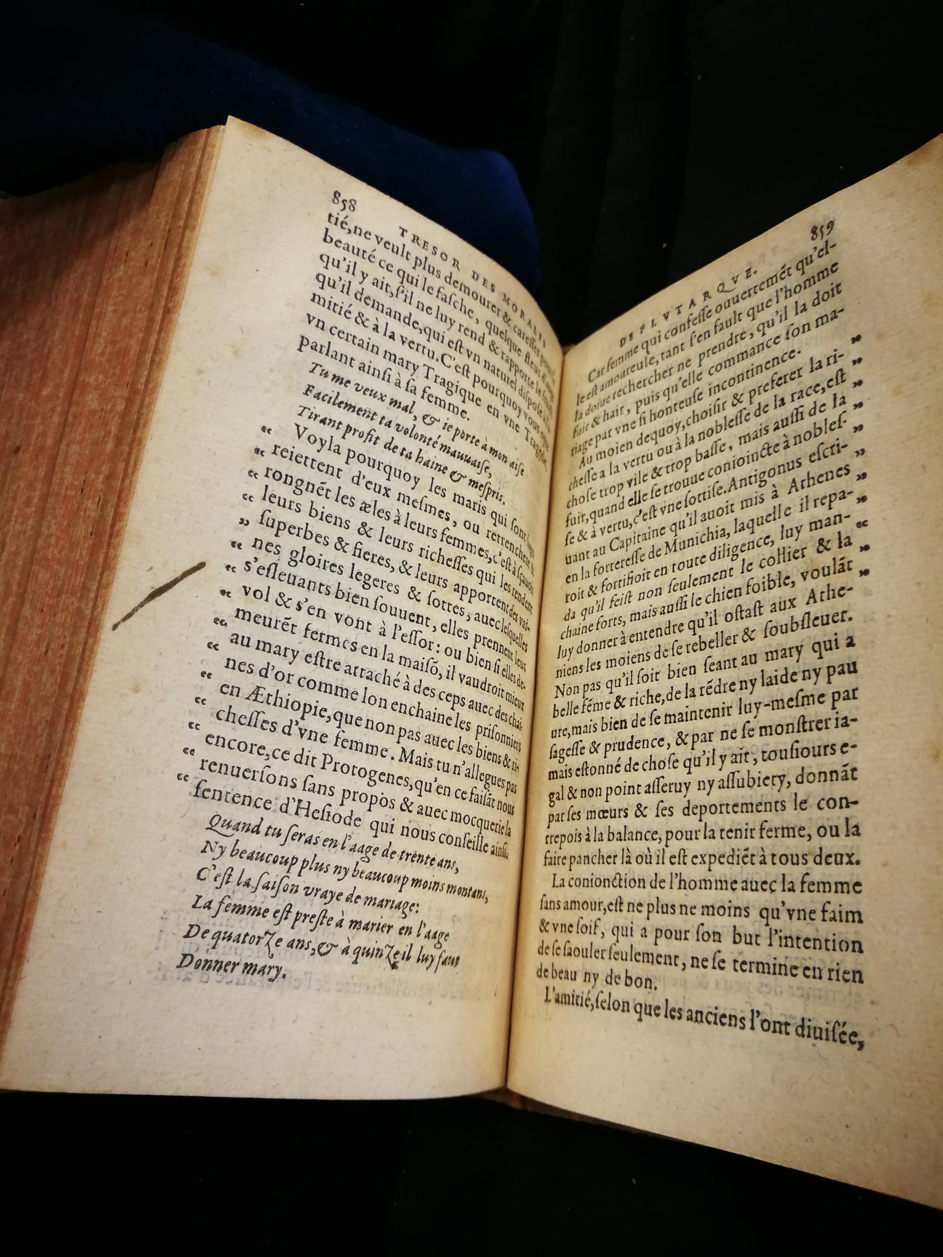 1577 - Jean Poupy - Trésor des morales de Plutarque - Les Méjanes, Aix-en-Provence 1577 - Jean Poupy - Trésor des morales de Plutarque - Les Méjanes, Aix-en-Provence