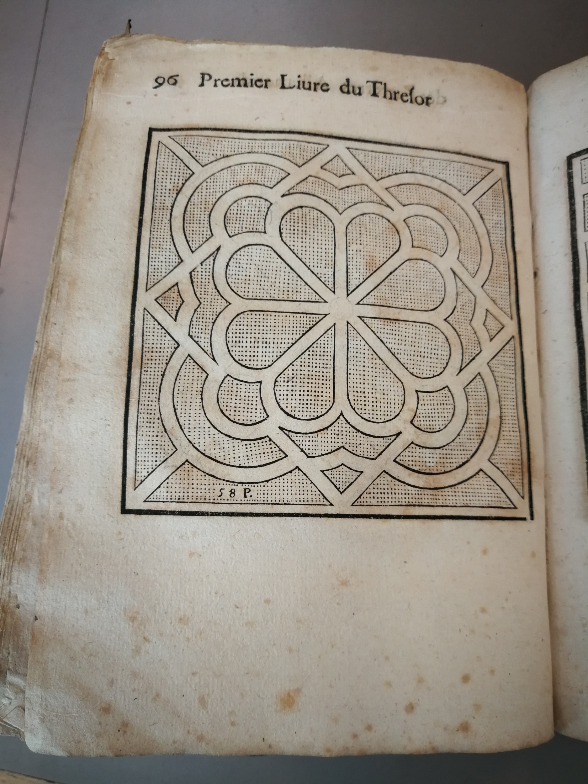 1629 - Étienne Gamonet - Trésor des parterres de l’univers - BM Marseille