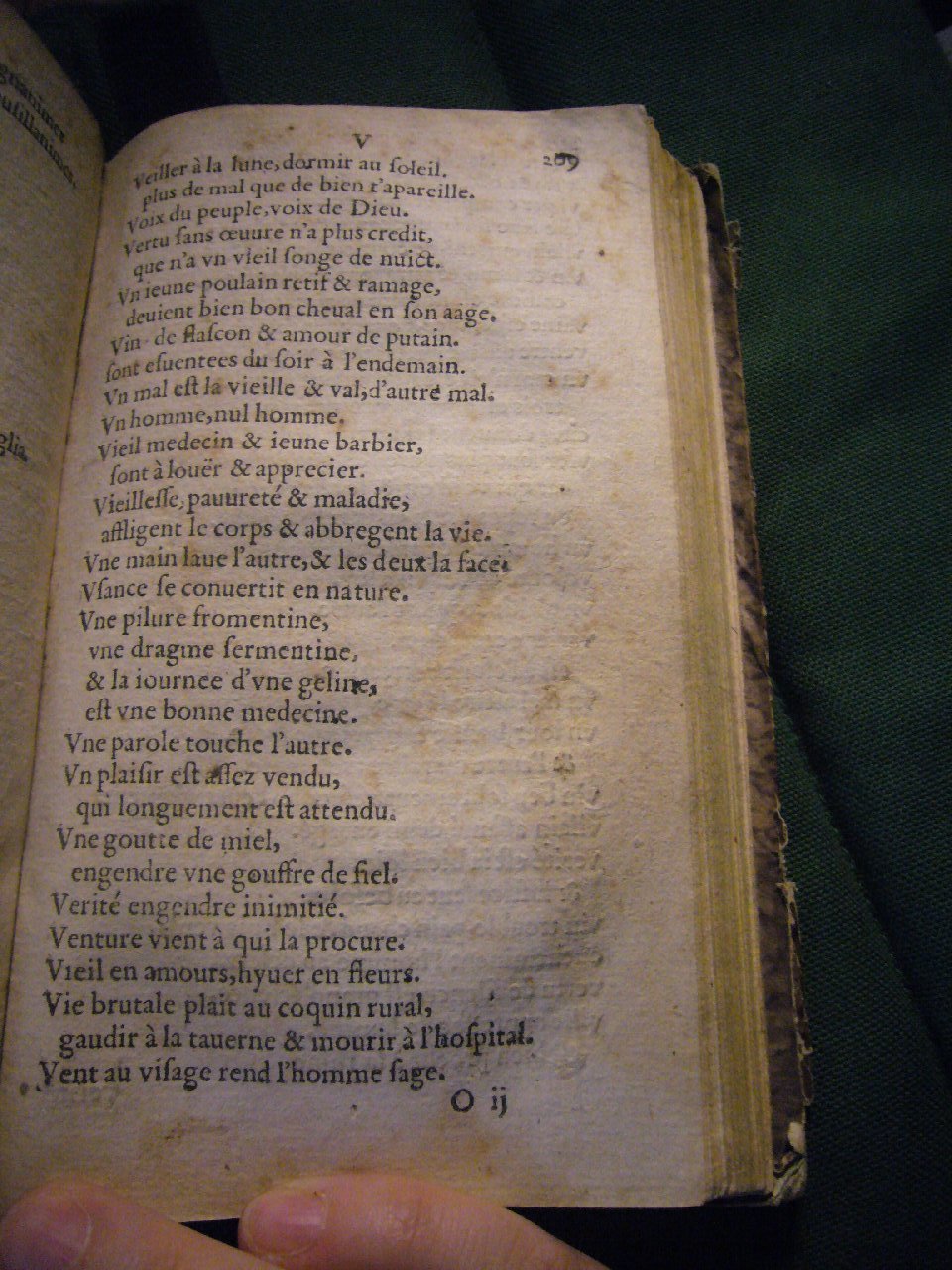 1617 - François Lefebvre - Trésor de sentences dorées et argentées - BnF Tolbiac