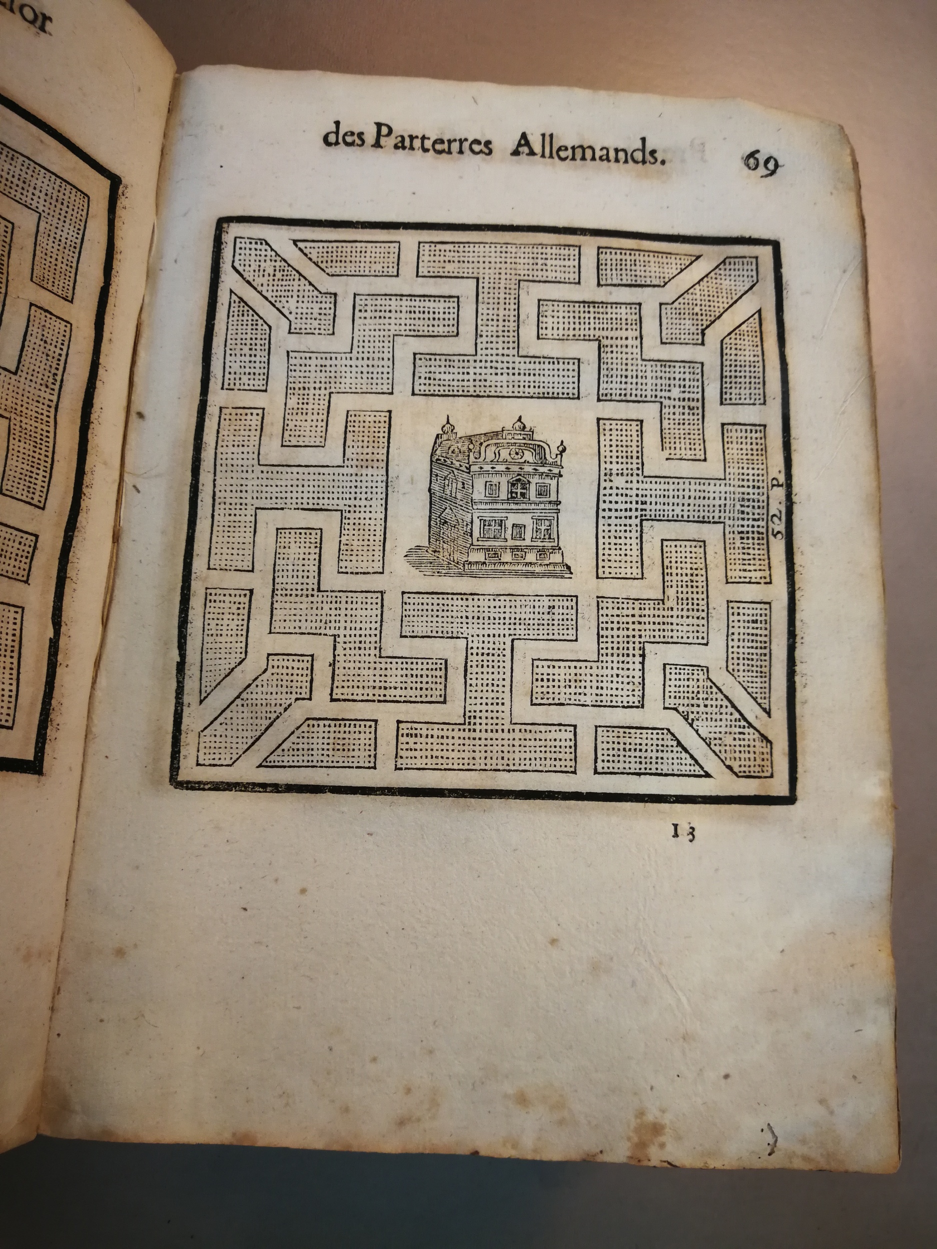 1629 - Étienne Gamonet - Trésor des parterres de l’univers - BM Marseille