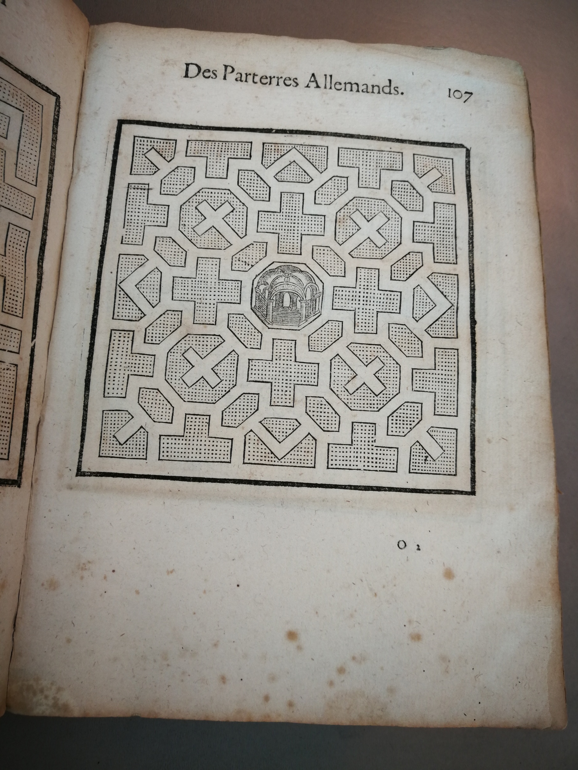 1629 - Étienne Gamonet - Trésor des parterres de l’univers - BM Marseille