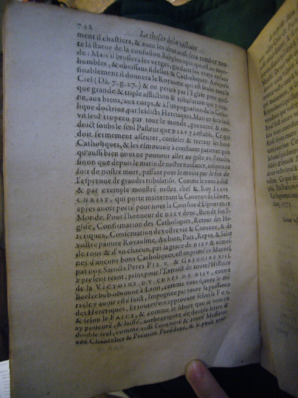 1578 - Nicolas Chesneau - Trésor et entière histoire de la triomphante victoire du corps de Dieu sur l’esprit malin - BnF Arsenal