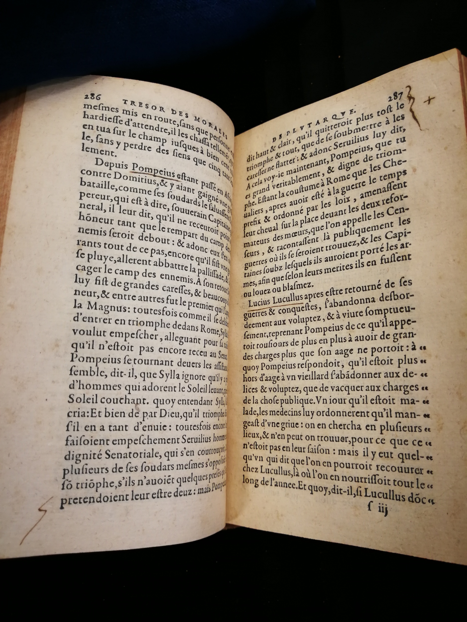 1577 - Jean Poupy - Trésor des morales de Plutarque - Les Méjanes, Aix-en-Provence 1577 - Jean Poupy - Trésor des morales de Plutarque - Les Méjanes, Aix-en-Provence
