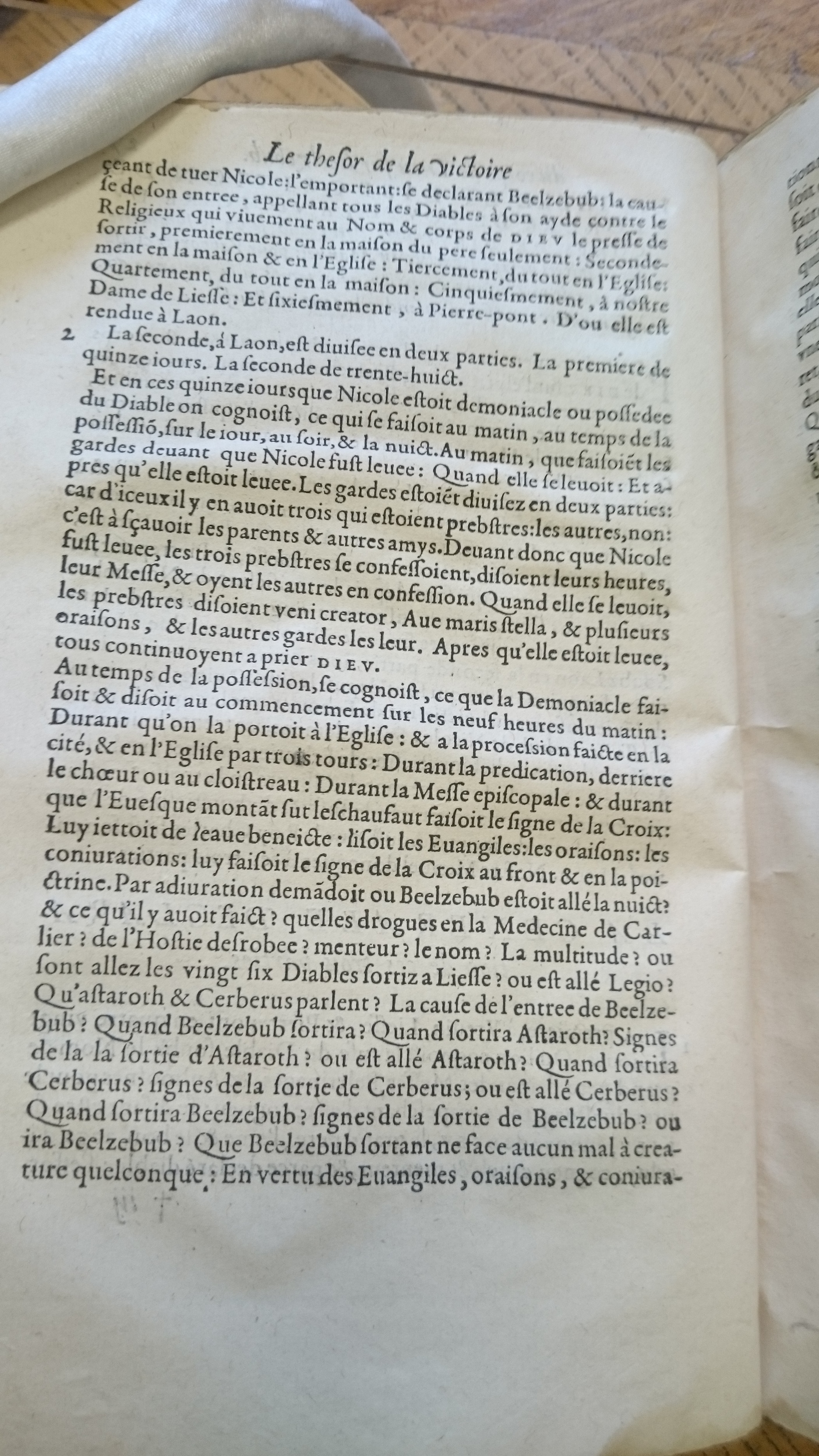 1578 - Nicolas Chesneau - Trésor et entière histoire de la triomphante victoire du corps de Dieu sur l’esprit malin - Douai Quincy