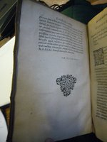 1578 - Nicolas Chesneau - Trésor et entière histoire de la triomphante victoire du corps de Dieu sur l’esprit malin - BnF Arsenal