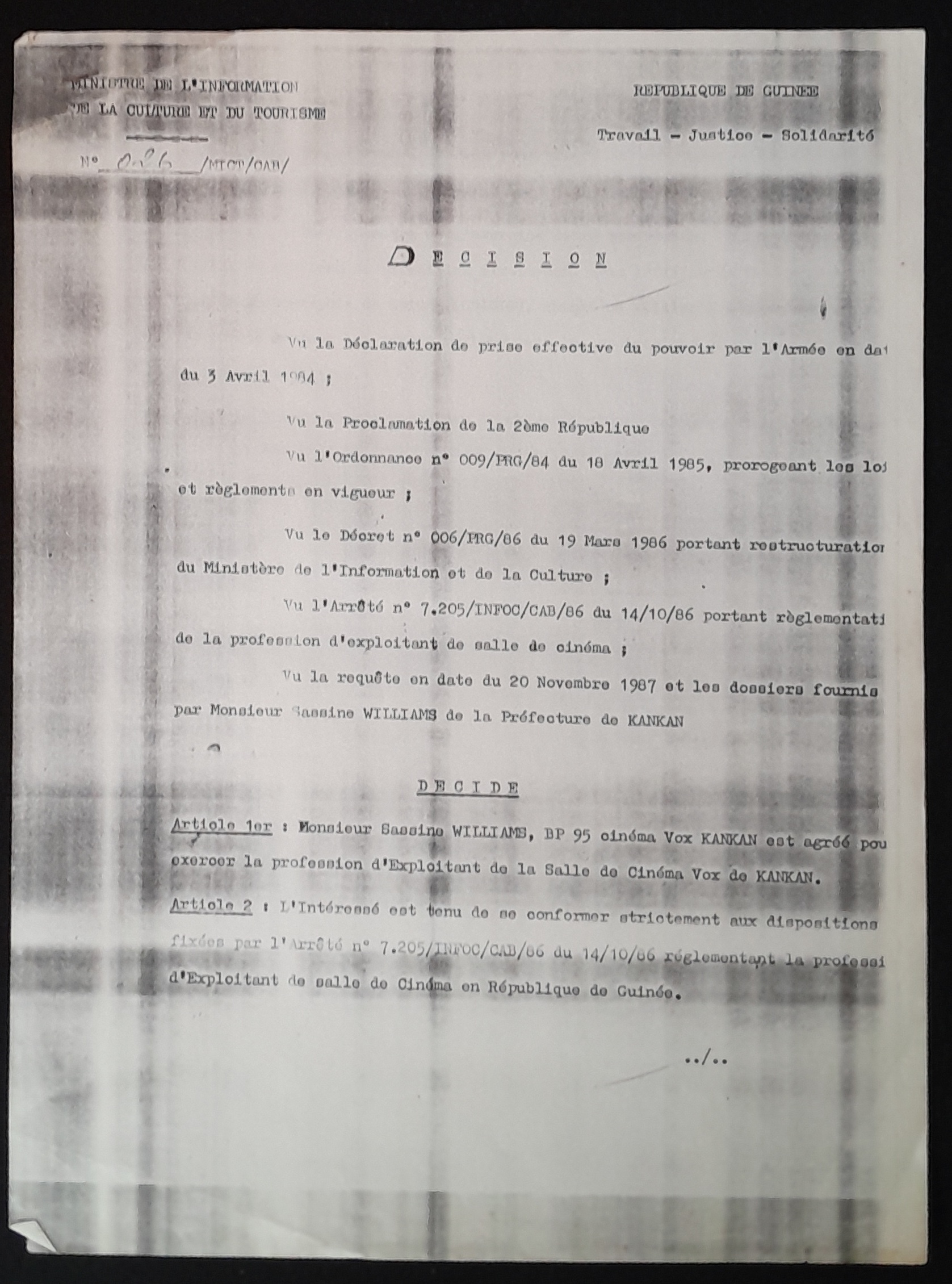 17.15. 1988 Décision26 Cinéma1.jpg 17.15. 1988 Décision26 Cinéma1.jpg