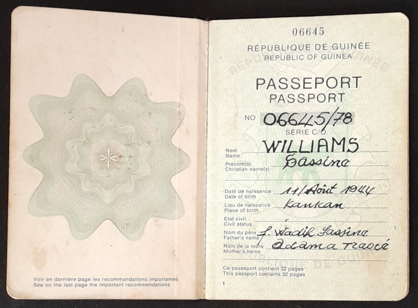 17.9 1978-1986 Passeport3.jpg