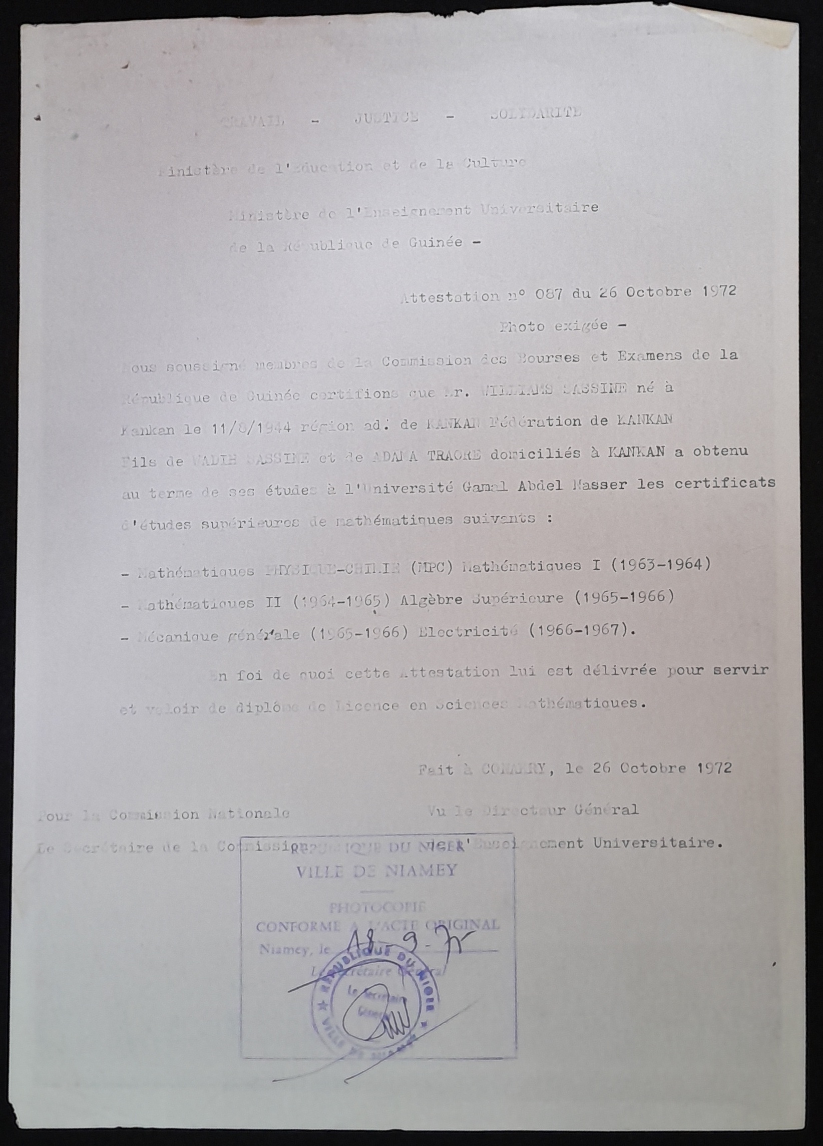 14.8 Certificat e╠ütabli enGuine╠üe.jpg