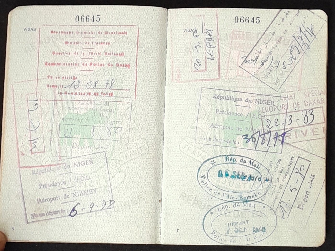 17.9 1978-1986 Passeport7.jpg