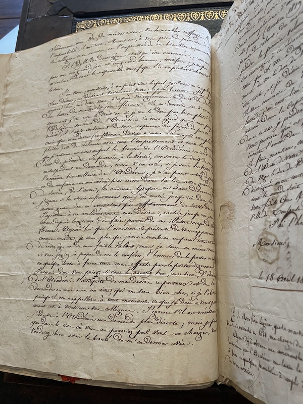 Lettre de V. Hugo à Mr Pinaud, Paris, 18 avril 1820 Lettre de V. Hugo à Mr Pinaud, Paris, 18 avril 1820