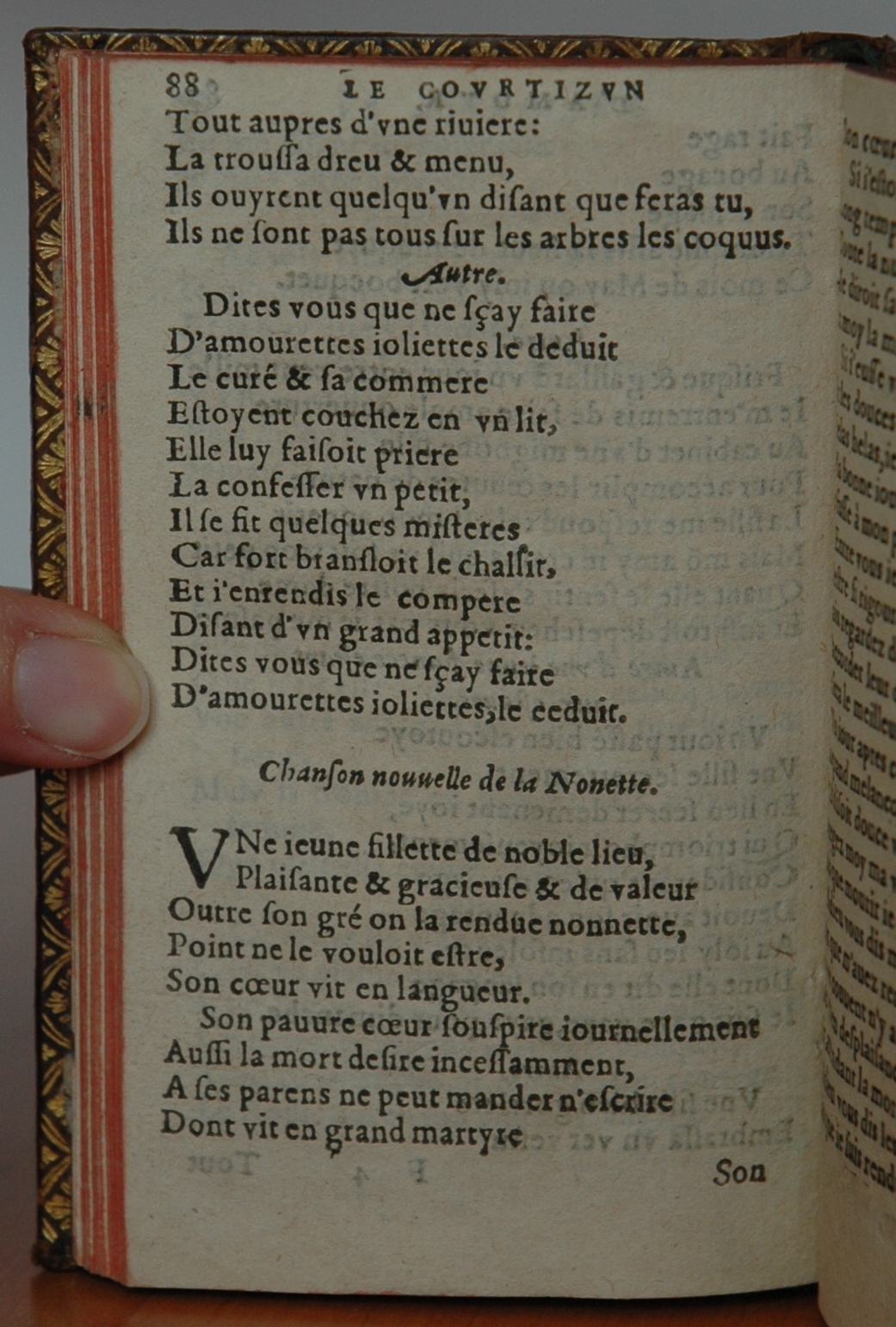 http://eman-archives.org/import/TJI/1582/[1582_Courtizanamoureux_Rigaud]_Page_088.jpg