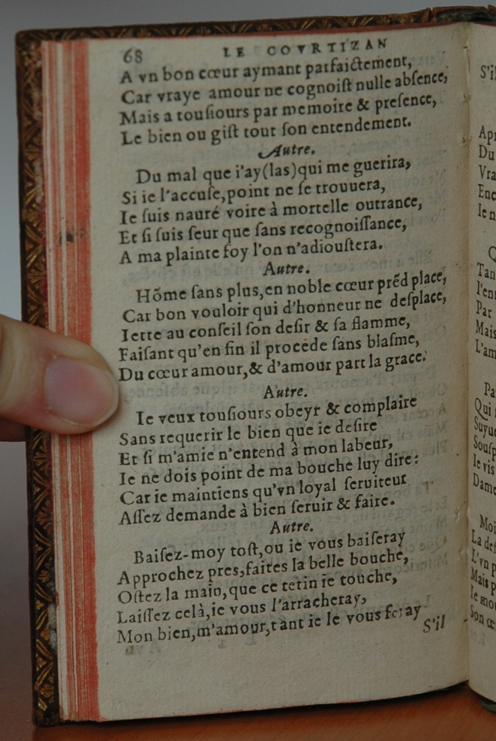 http://eman-archives.org/import/TJI/1582/[1582_Courtizanamoureux_Rigaud]_Page_068.jpg