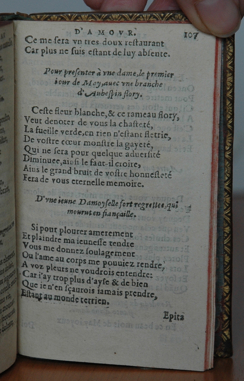 http://eman-archives.org/import/TJI/1582/[1582_Courtizanamoureux_Rigaud]_Page_107.jpg