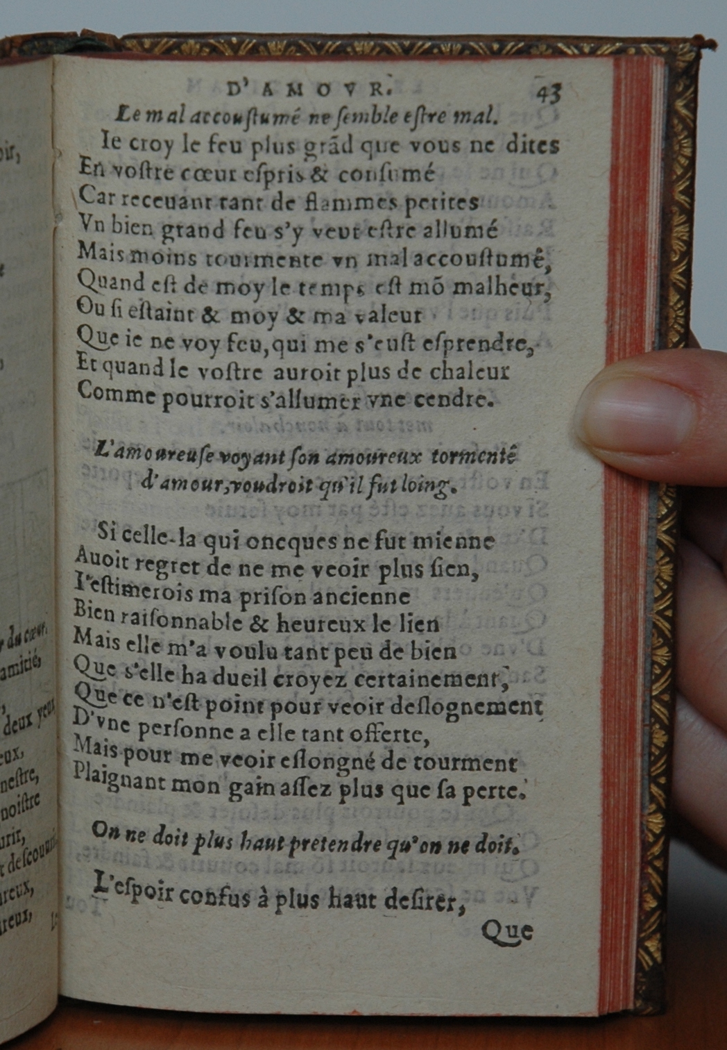 http://eman-archives.org/import/TJI/1582/[1582_Courtizanamoureux_Rigaud]_Page_043.jpg