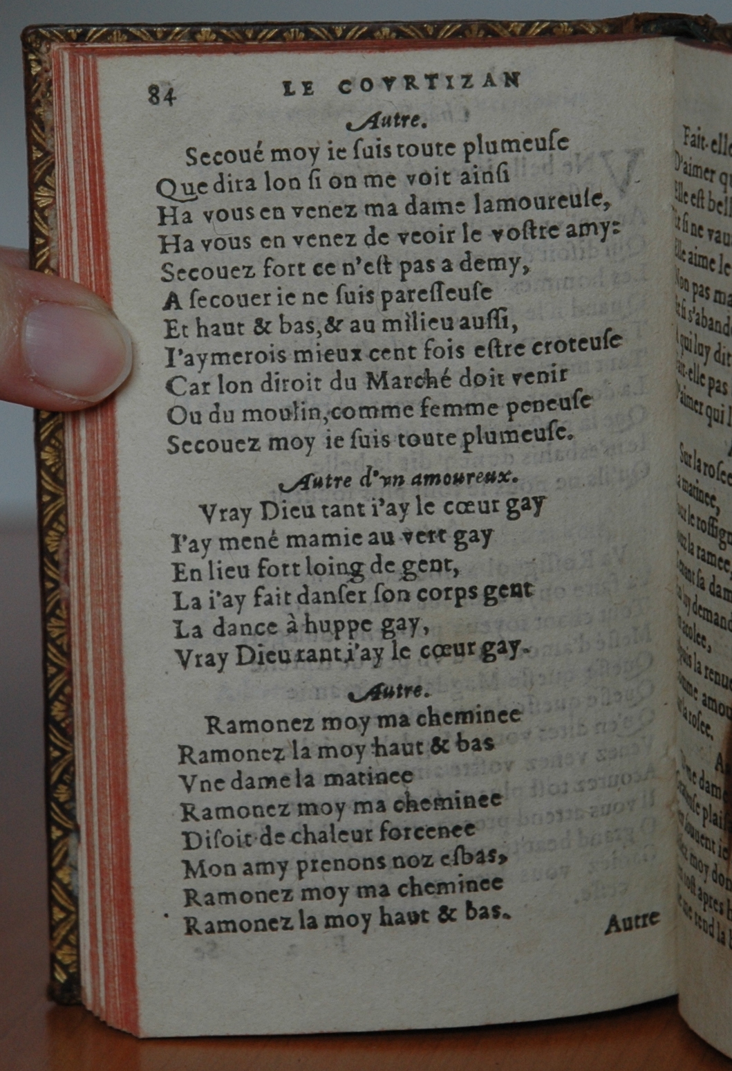 http://eman-archives.org/import/TJI/1582/[1582_Courtizanamoureux_Rigaud]_Page_084.jpg